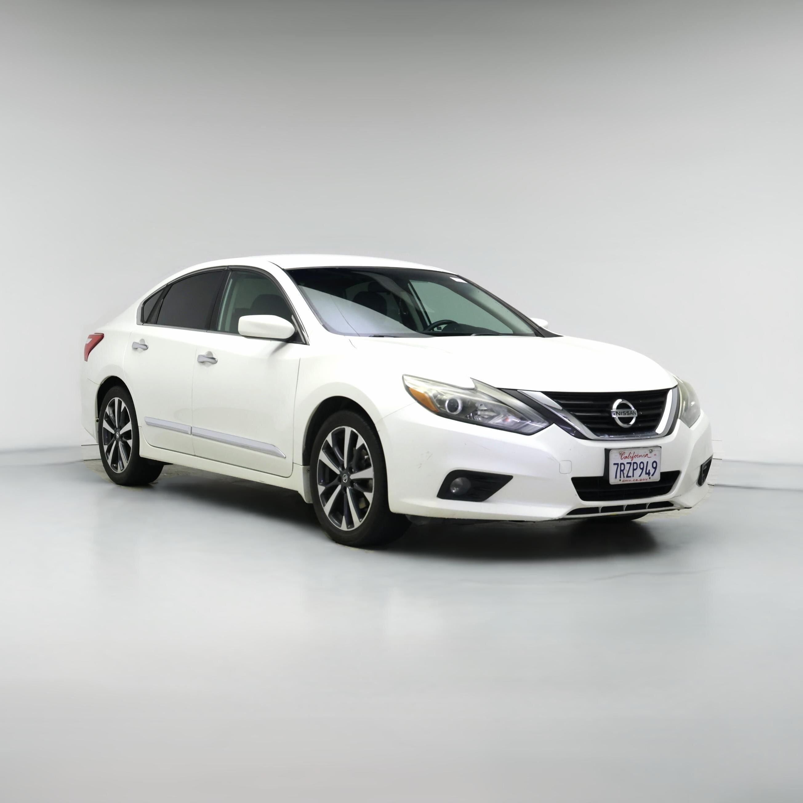Thumbnail: 2016 Nissan Altima - 1