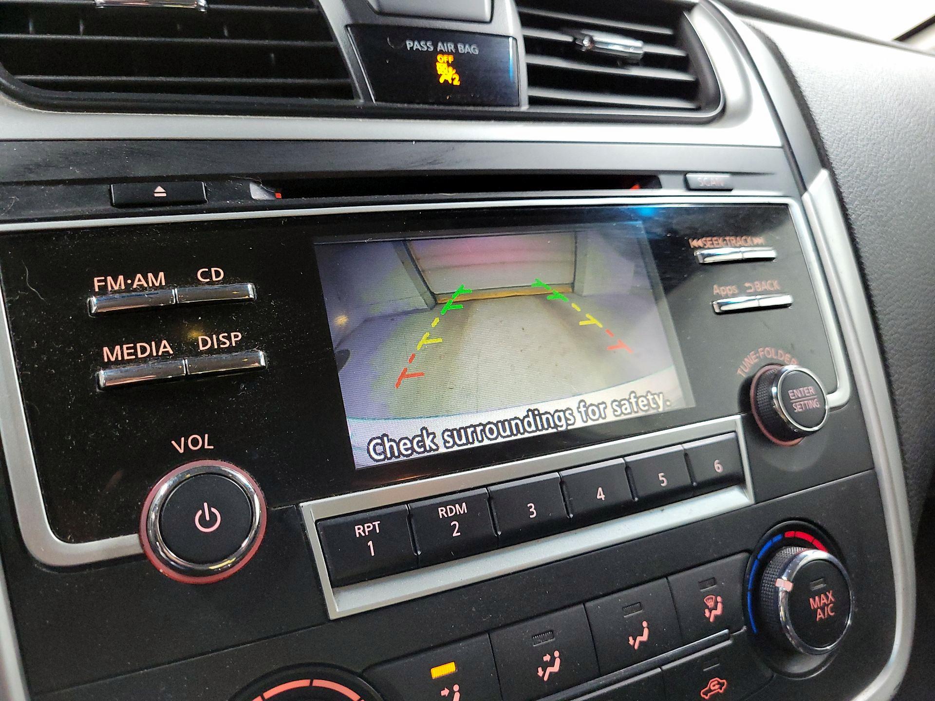 Thumbnail: 2016 Nissan Altima - 14