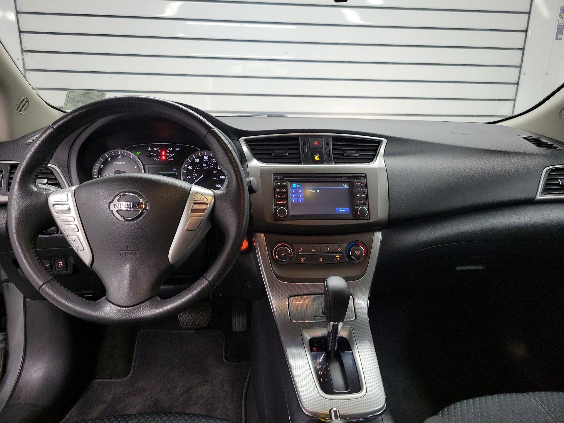 Thumbnail: 2014 Nissan Sentra - 9