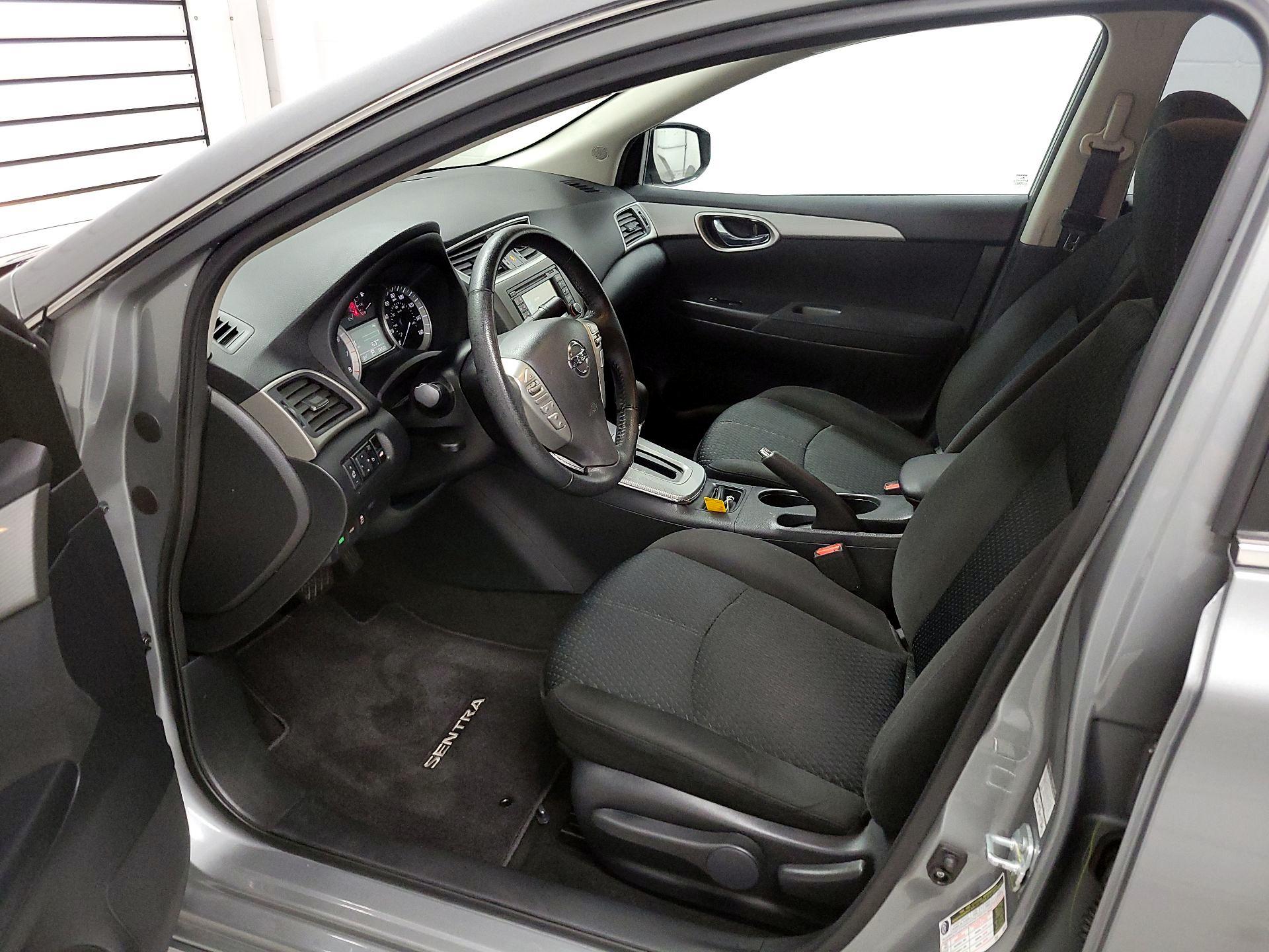 Thumbnail: 2014 Nissan Sentra - 11