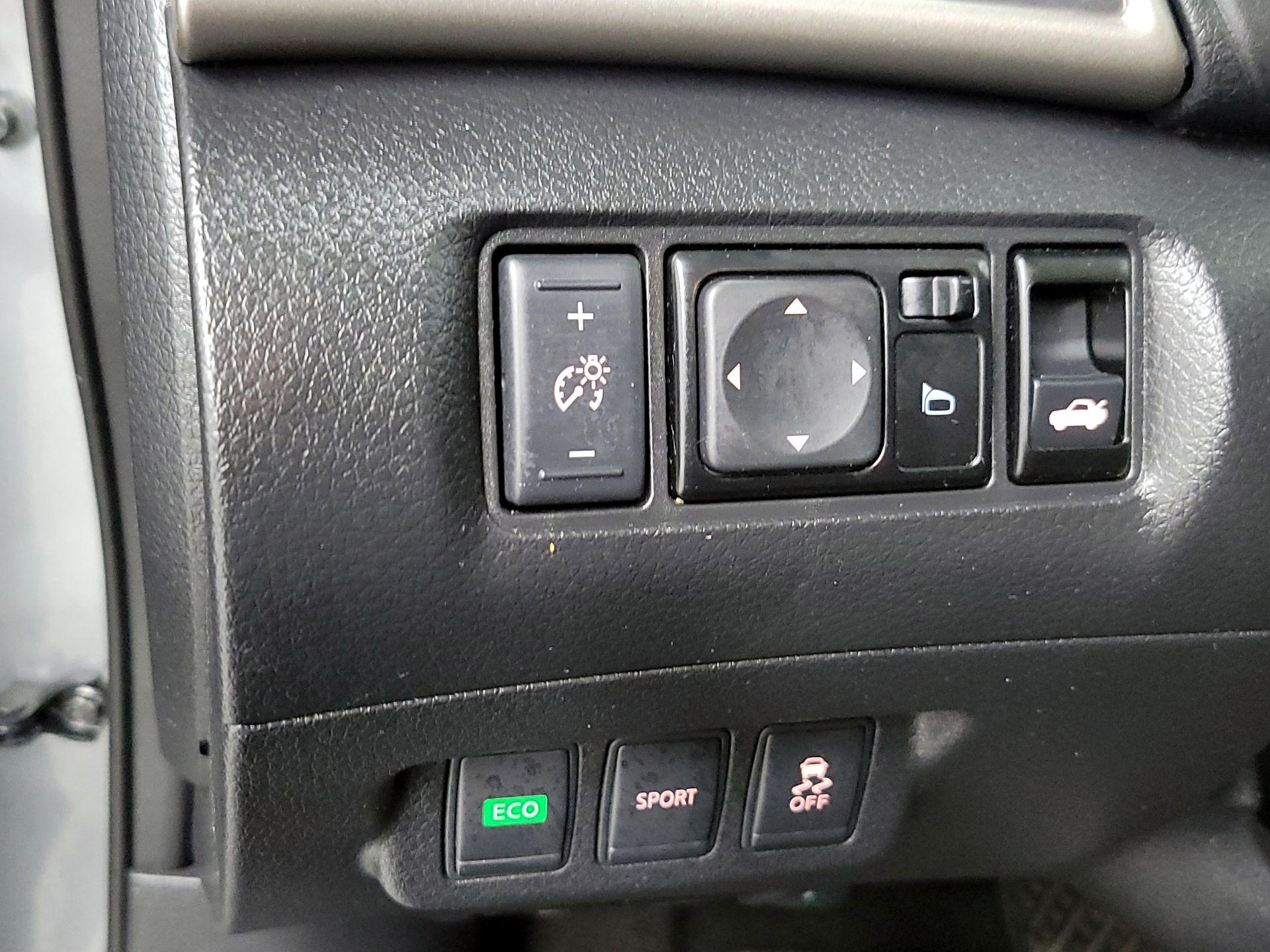 Thumbnail: 2014 Nissan Sentra - 13