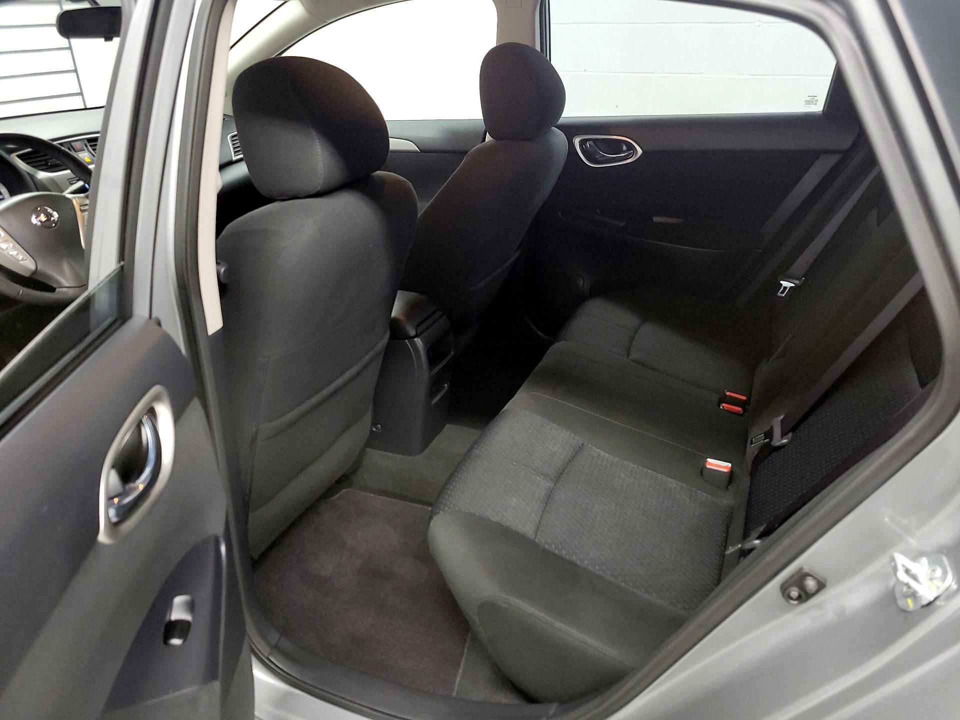 Thumbnail: 2014 Nissan Sentra - 19