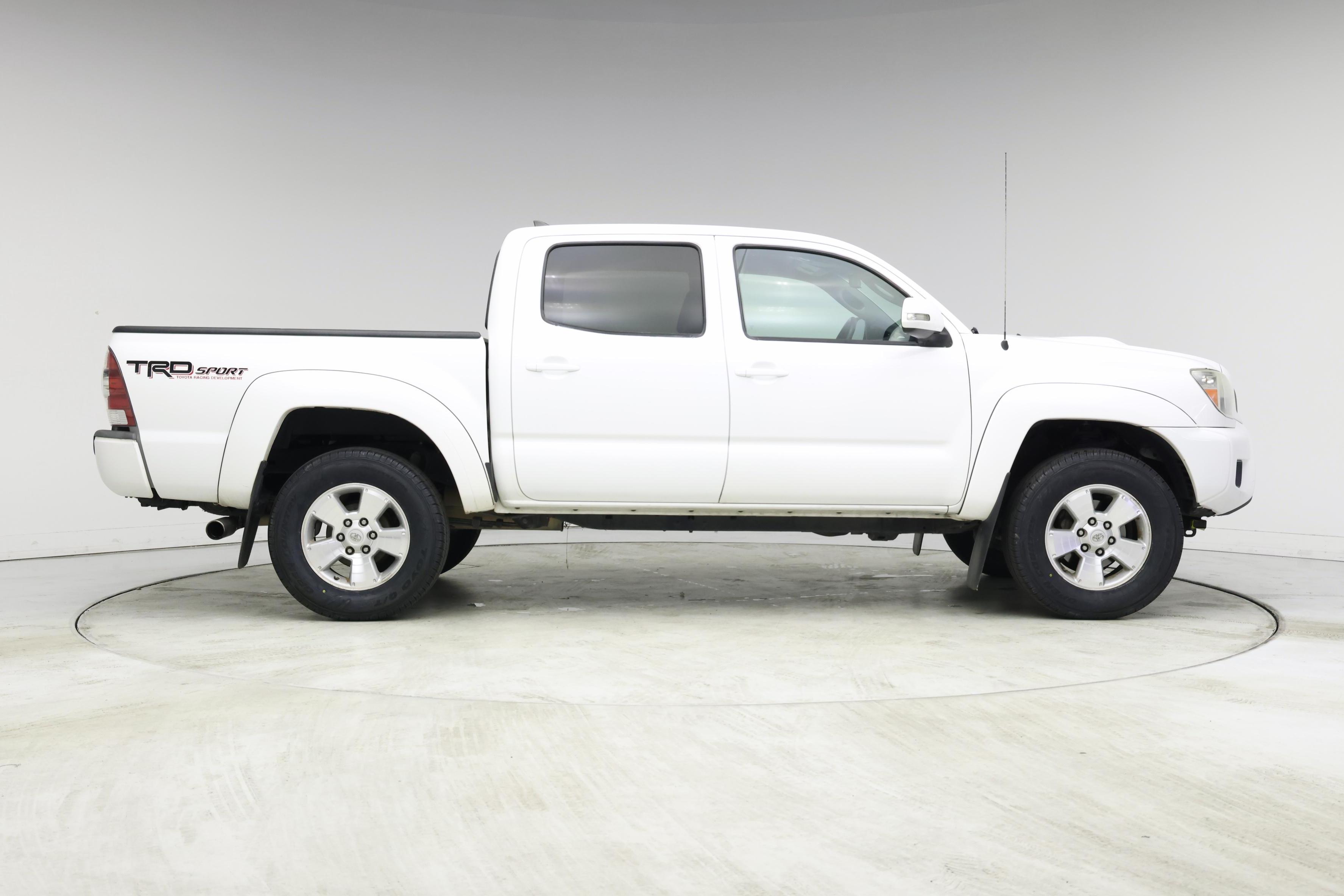 Thumbnail: 2014 Toyota Tacoma - 7