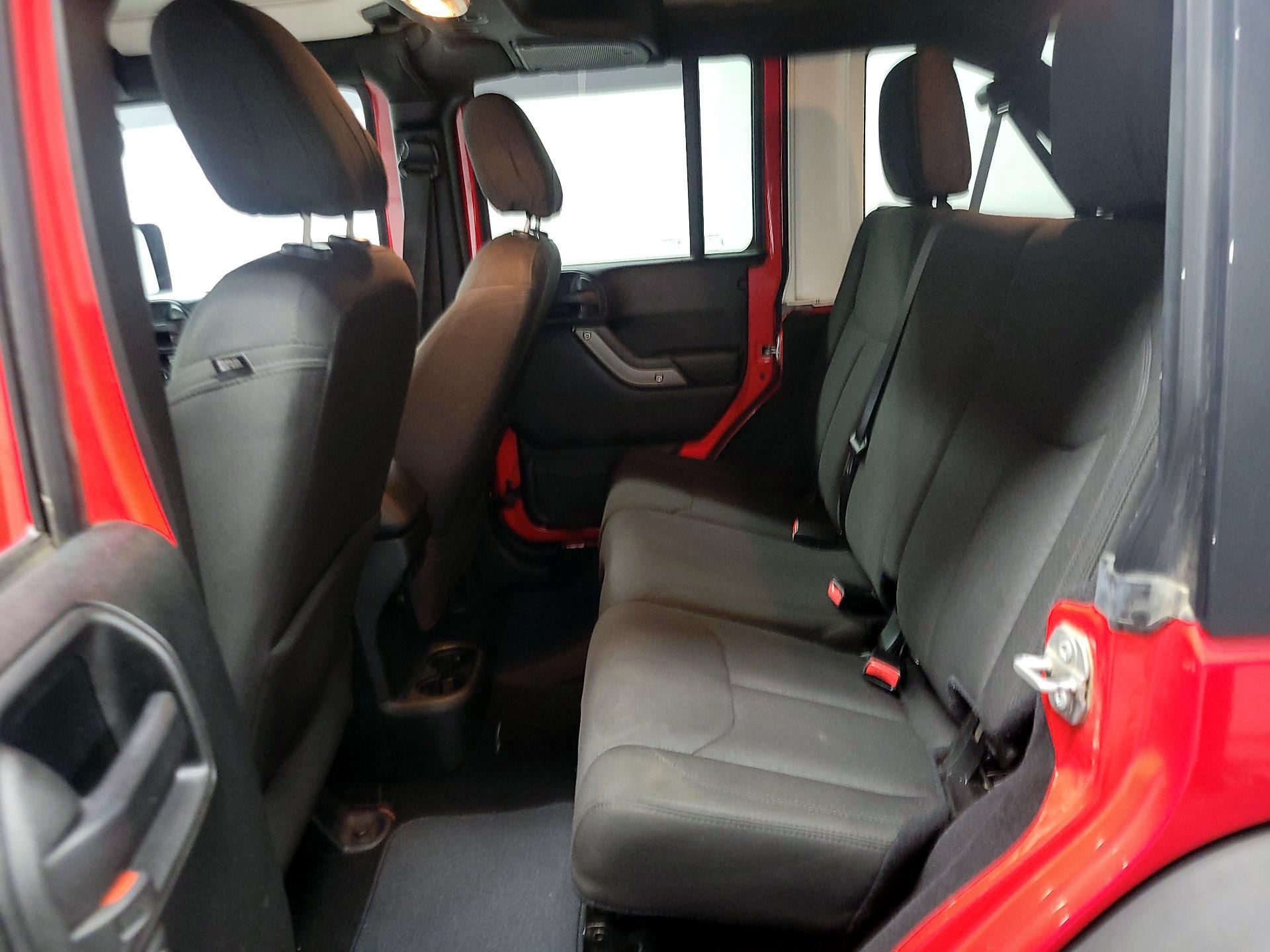 Thumbnail: 2018 Jeep Wrangler - 16