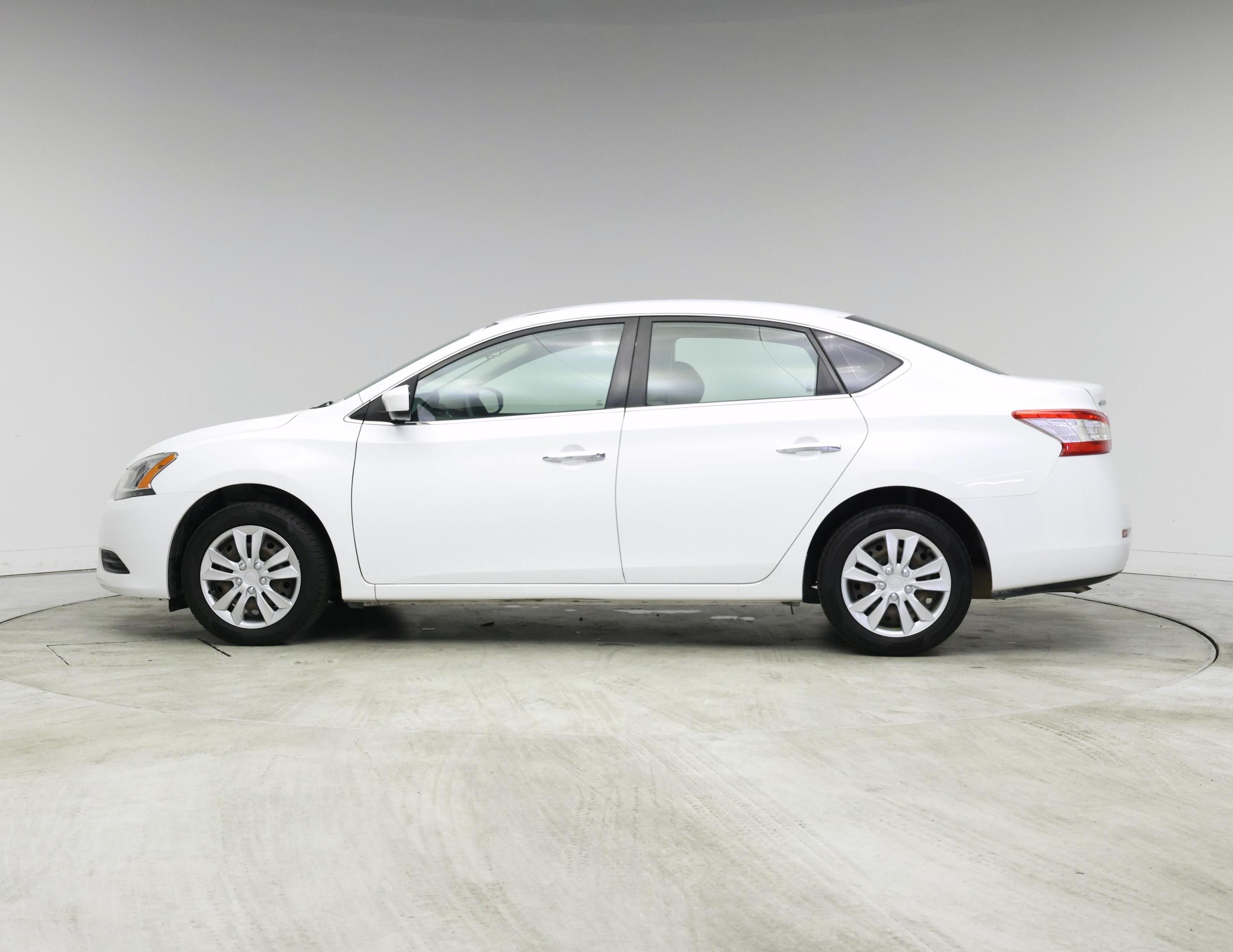 Thumbnail: 2015 Nissan Sentra - 3