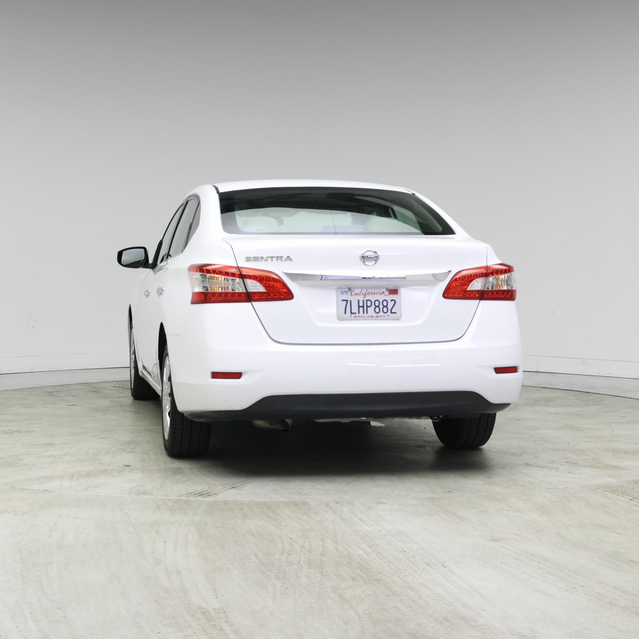 Thumbnail: 2015 Nissan Sentra - 6