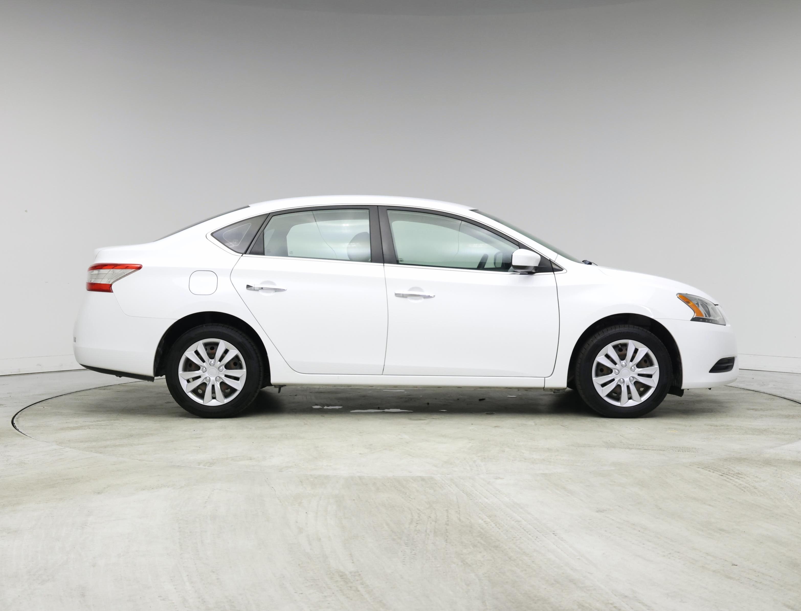 Thumbnail: 2015 Nissan Sentra - 7