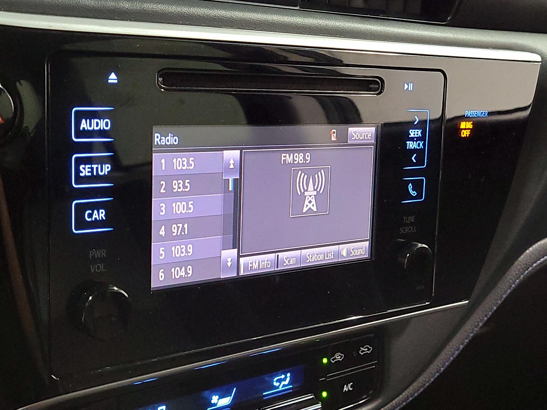 Thumbnail: 2019 Toyota Corolla - 14