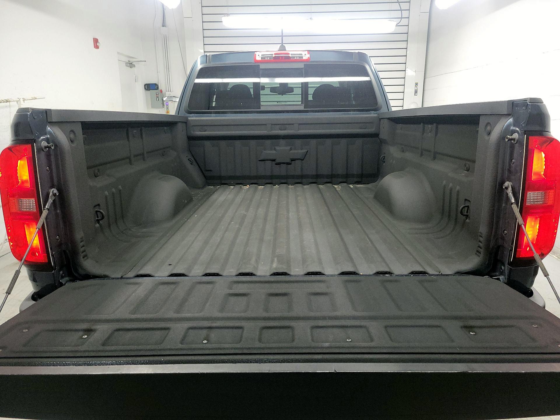 Thumbnail: 2020 Chevrolet Colorado - 18