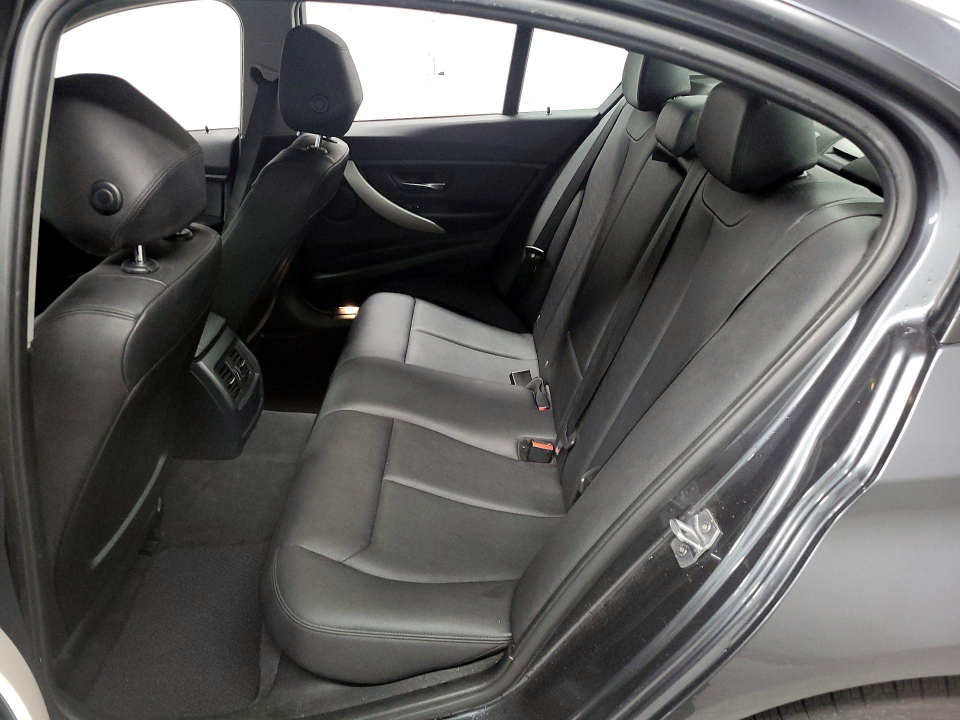 Thumbnail: 2014 BMW 3 Series - 17