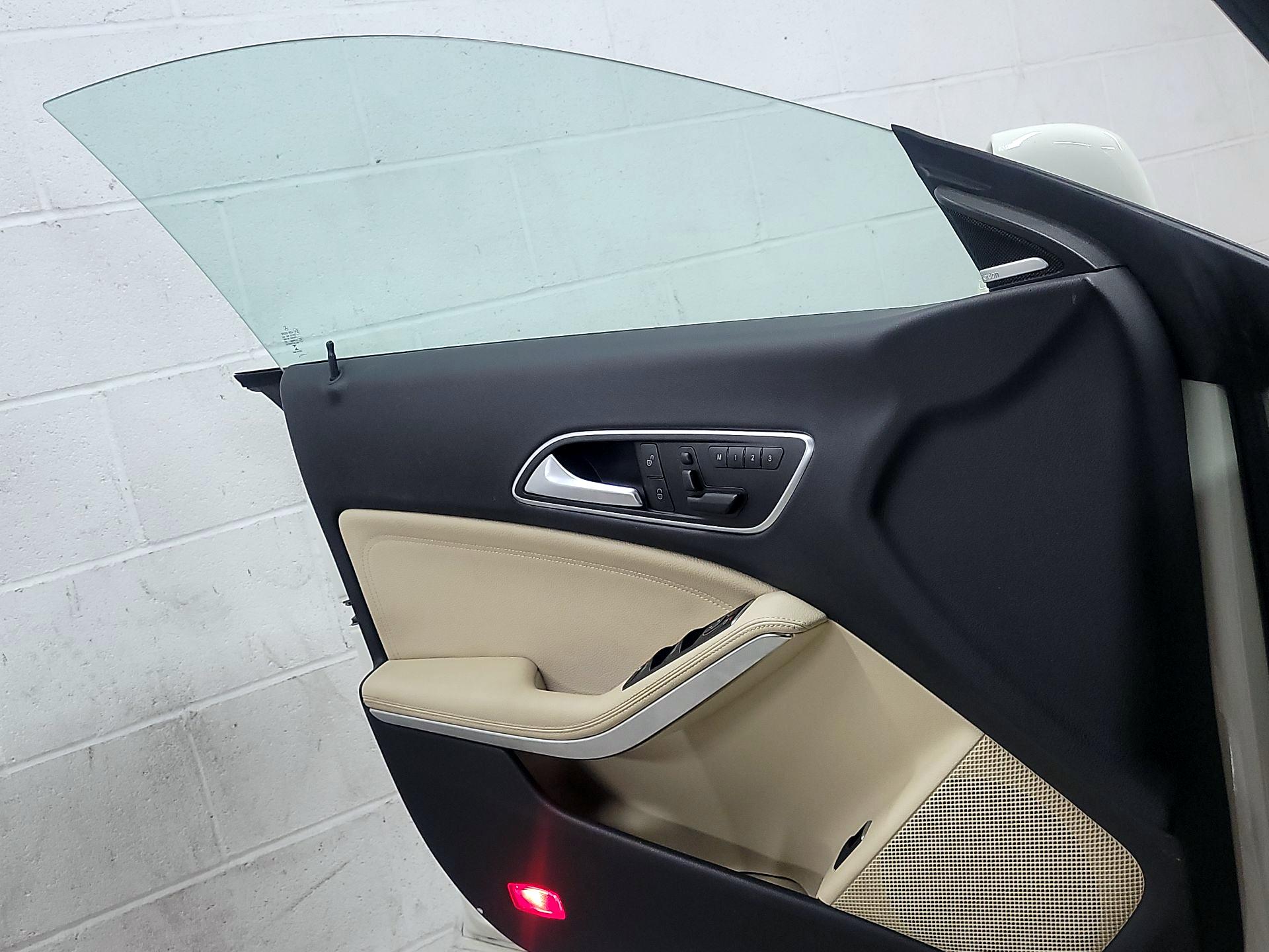 Thumbnail: 2016 Mercedes-Benz CLA - 12