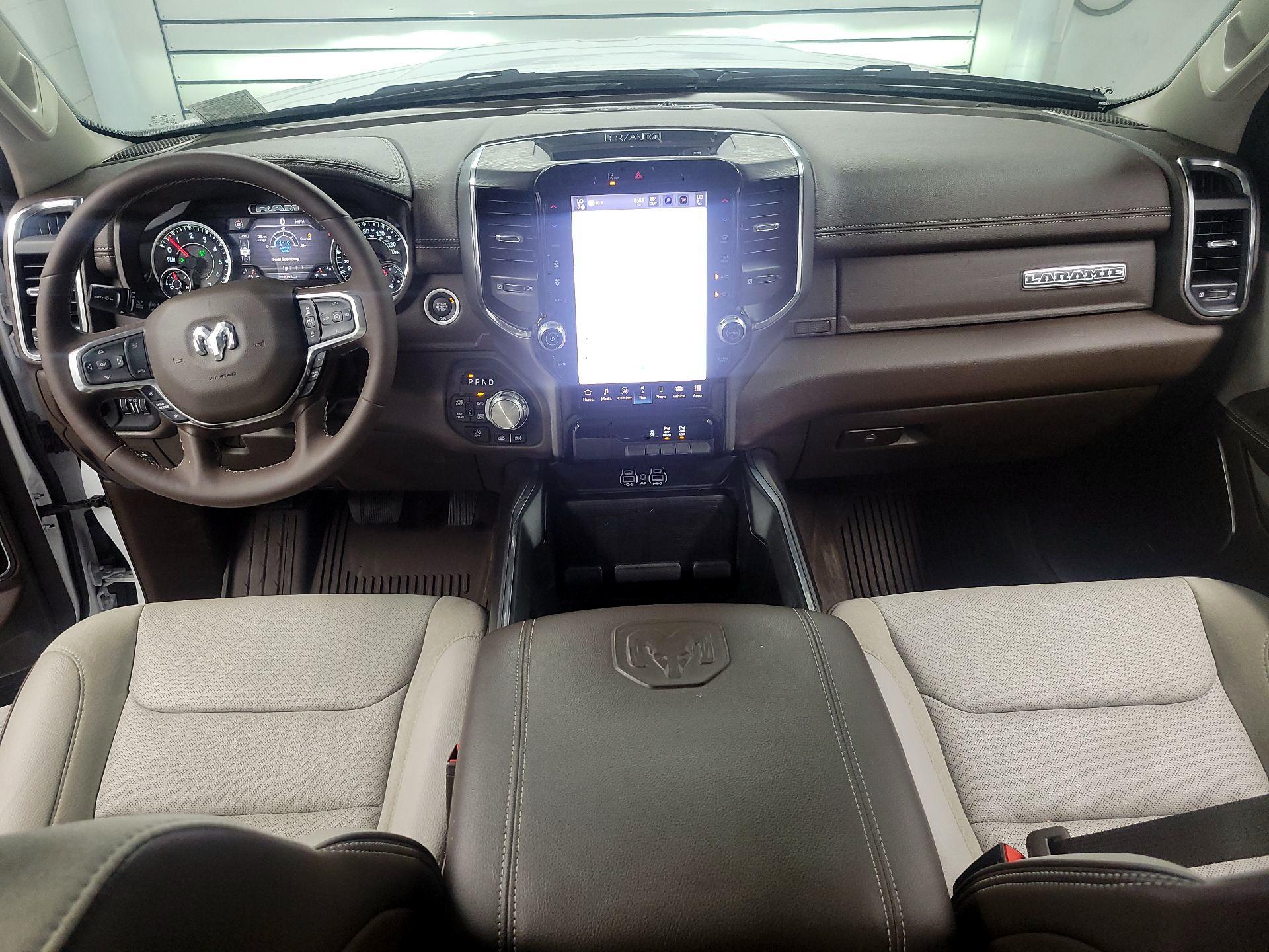 Thumbnail: 2025 RAM 1500 - 9