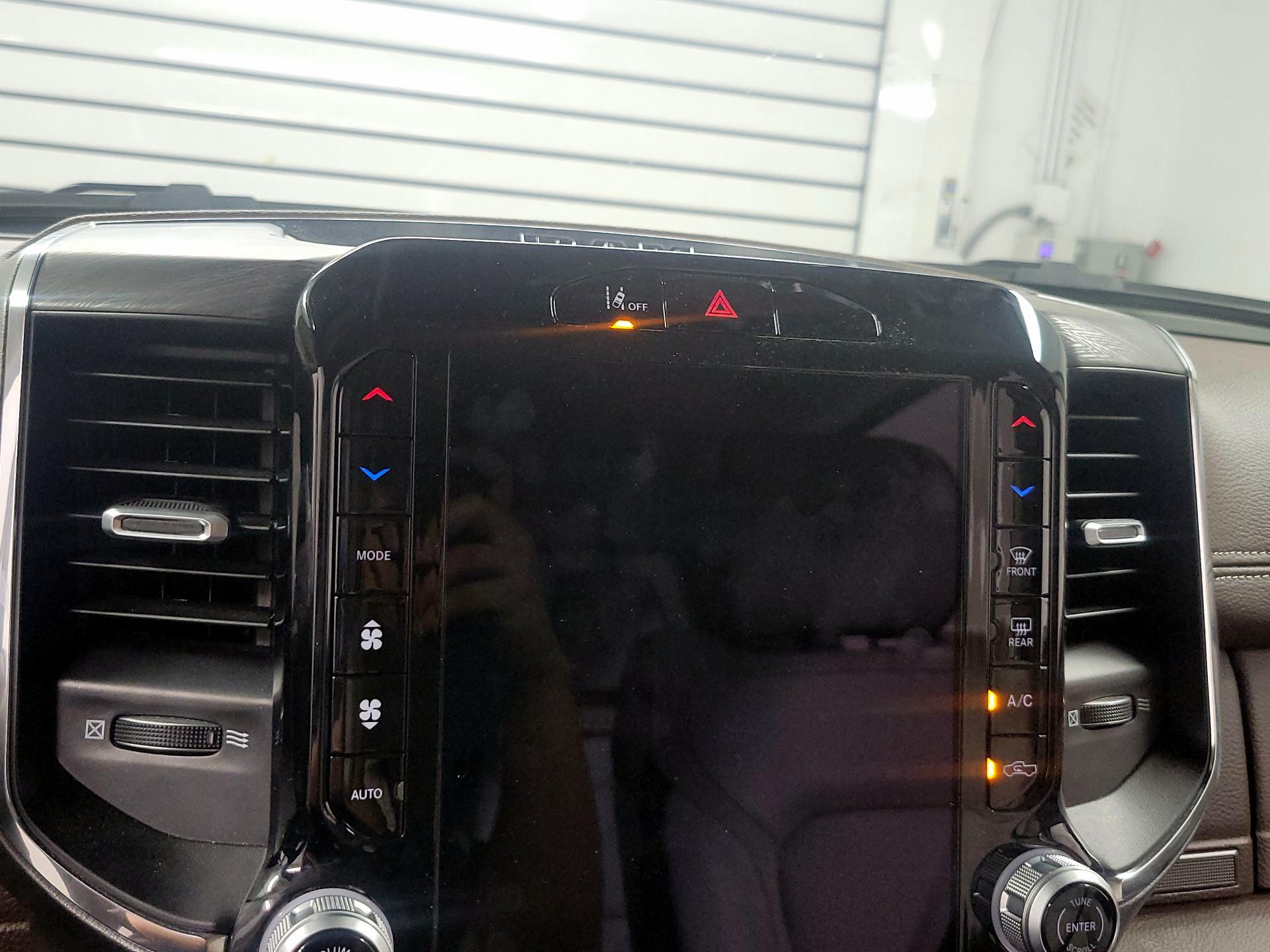 Thumbnail: 2025 RAM 1500 - 17