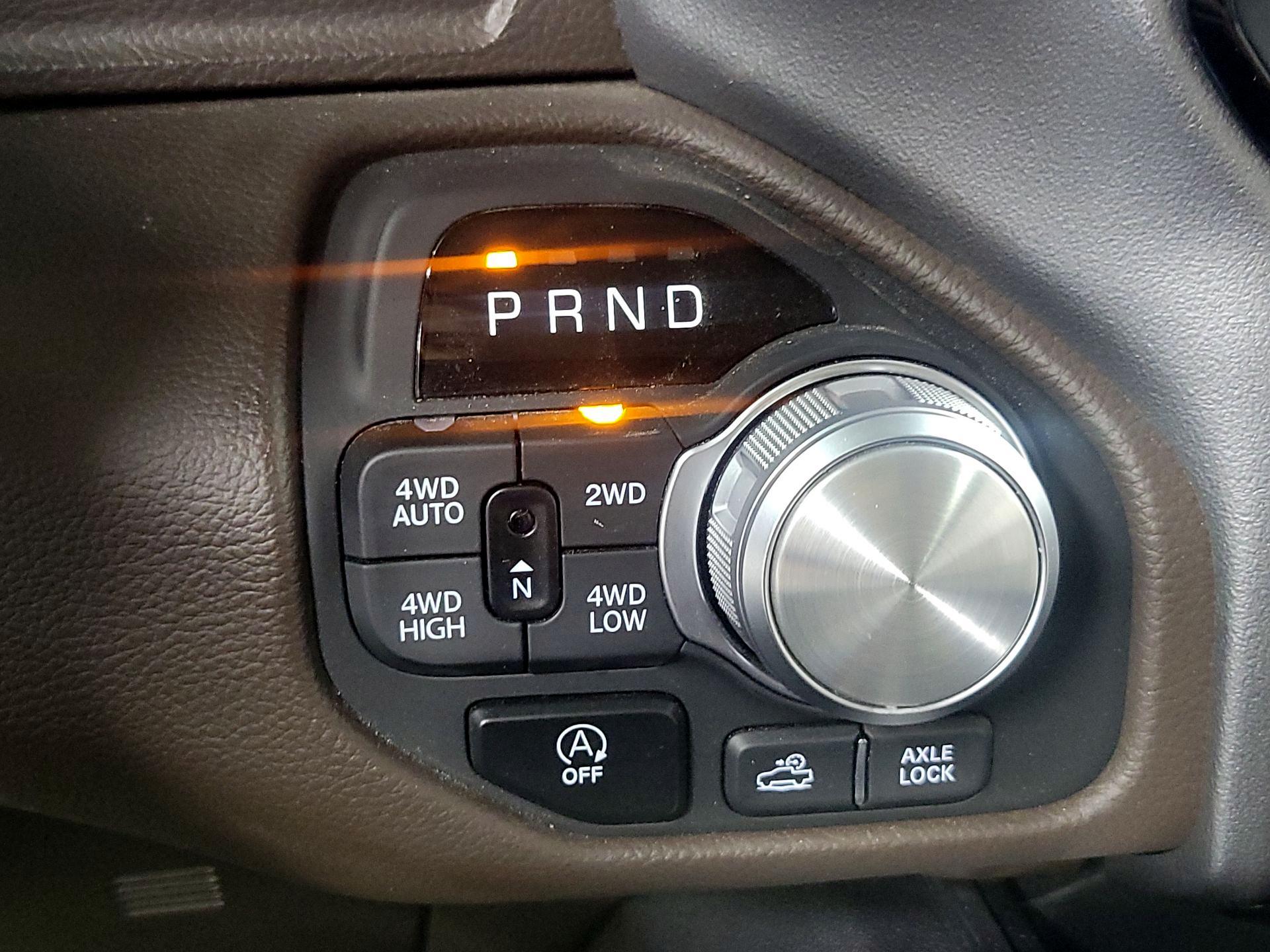 Thumbnail: 2025 RAM 1500 - 18