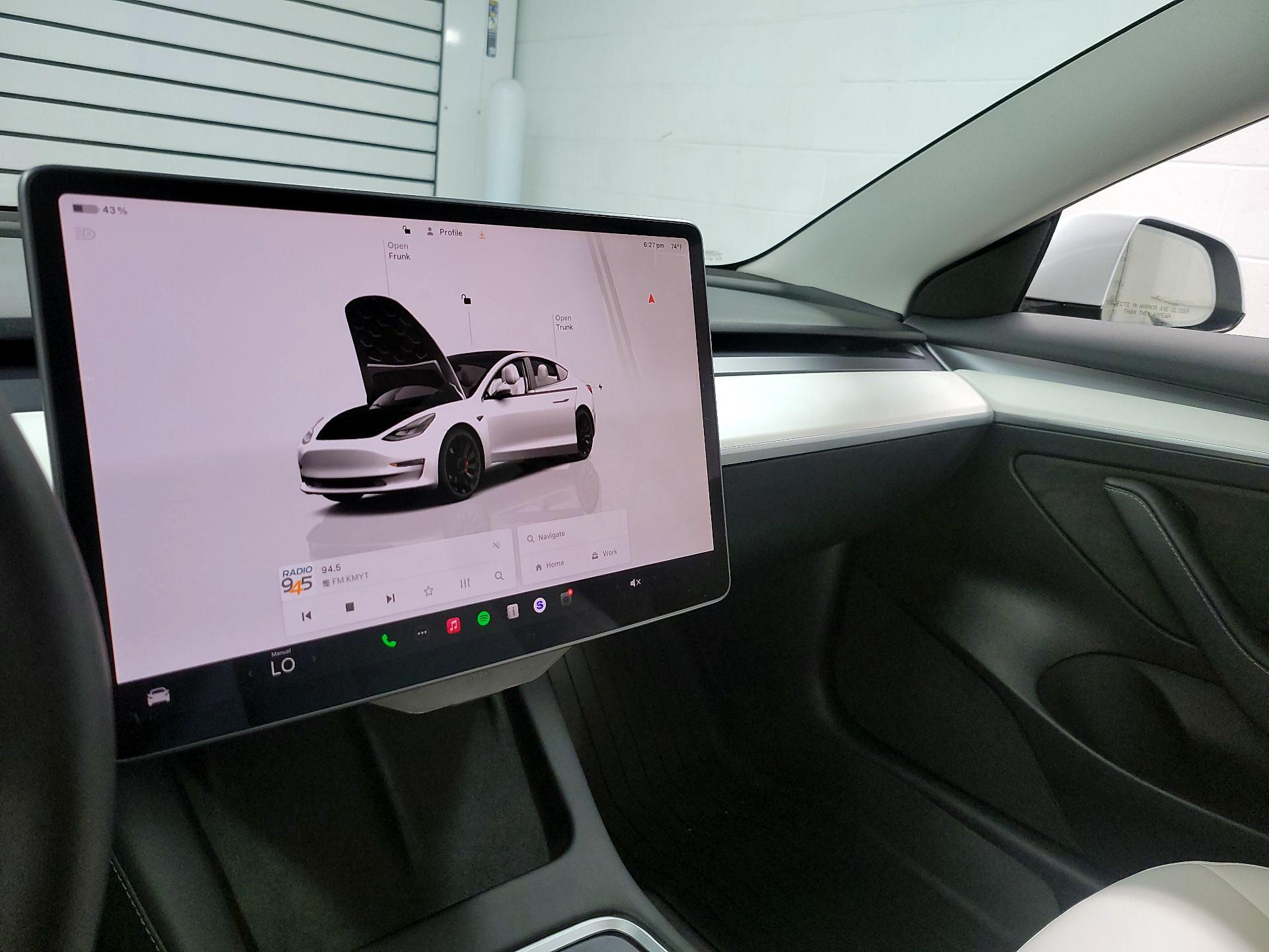 Thumbnail: 2023 Tesla Model 3 - 14