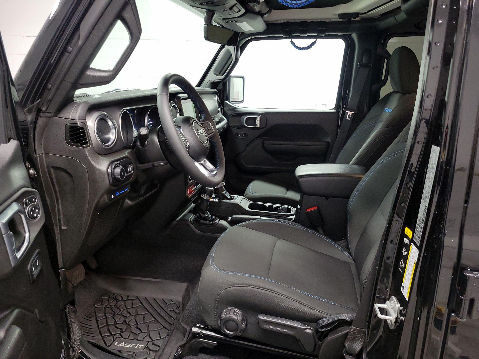 Thumbnail: 2023 Jeep Wrangler - 11