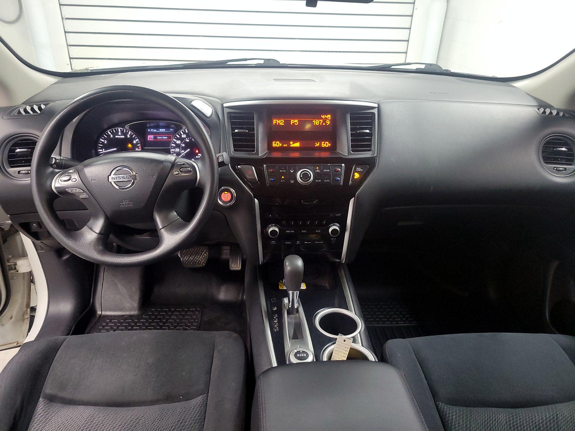 Thumbnail: 2014 Nissan Pathfinder - 9
