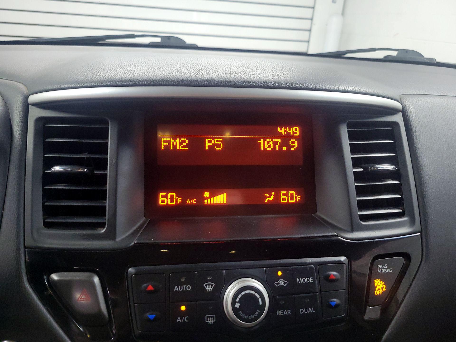 Thumbnail: 2014 Nissan Pathfinder - 13