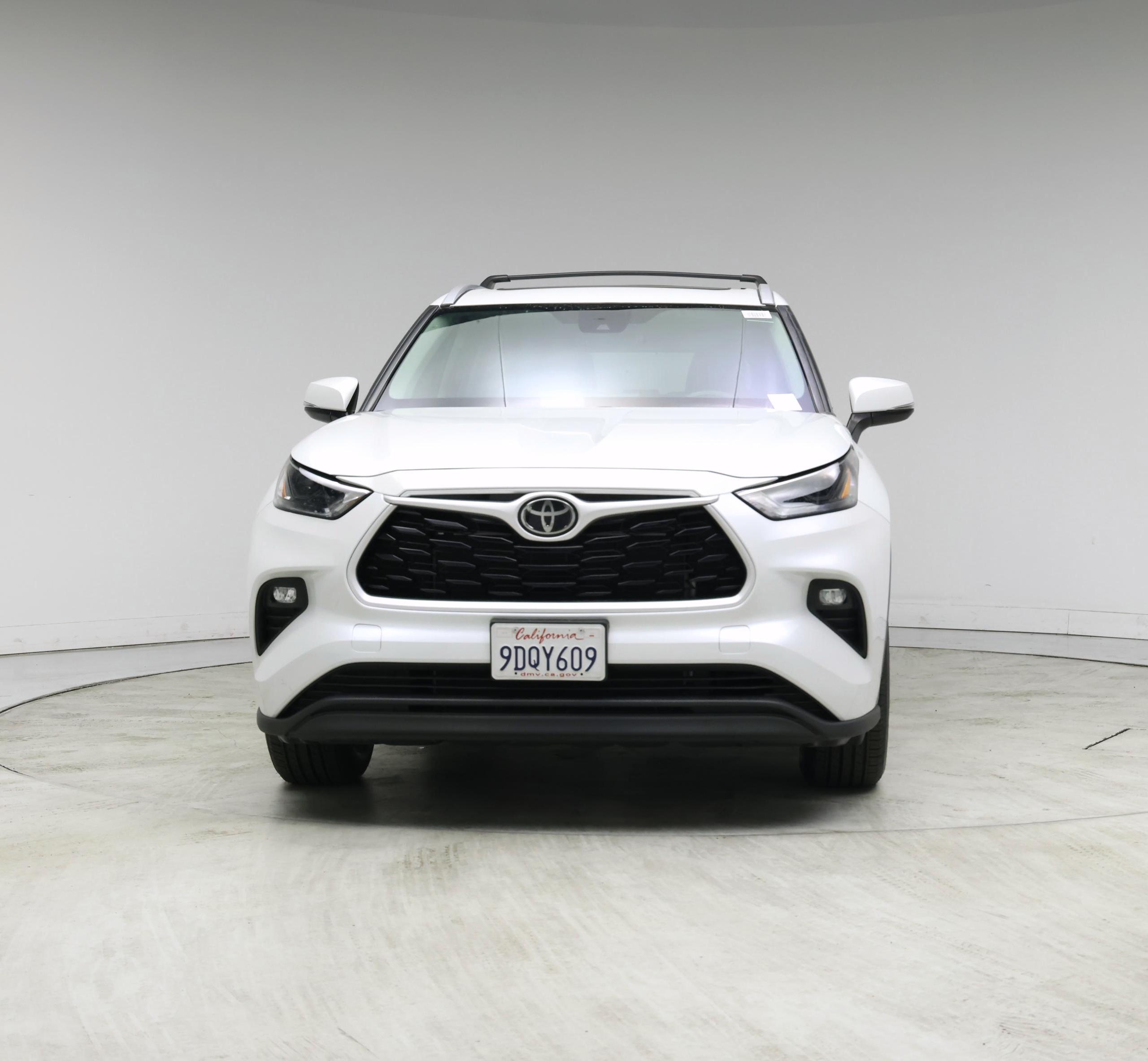 Thumbnail: 2022 Toyota Highlander - 5