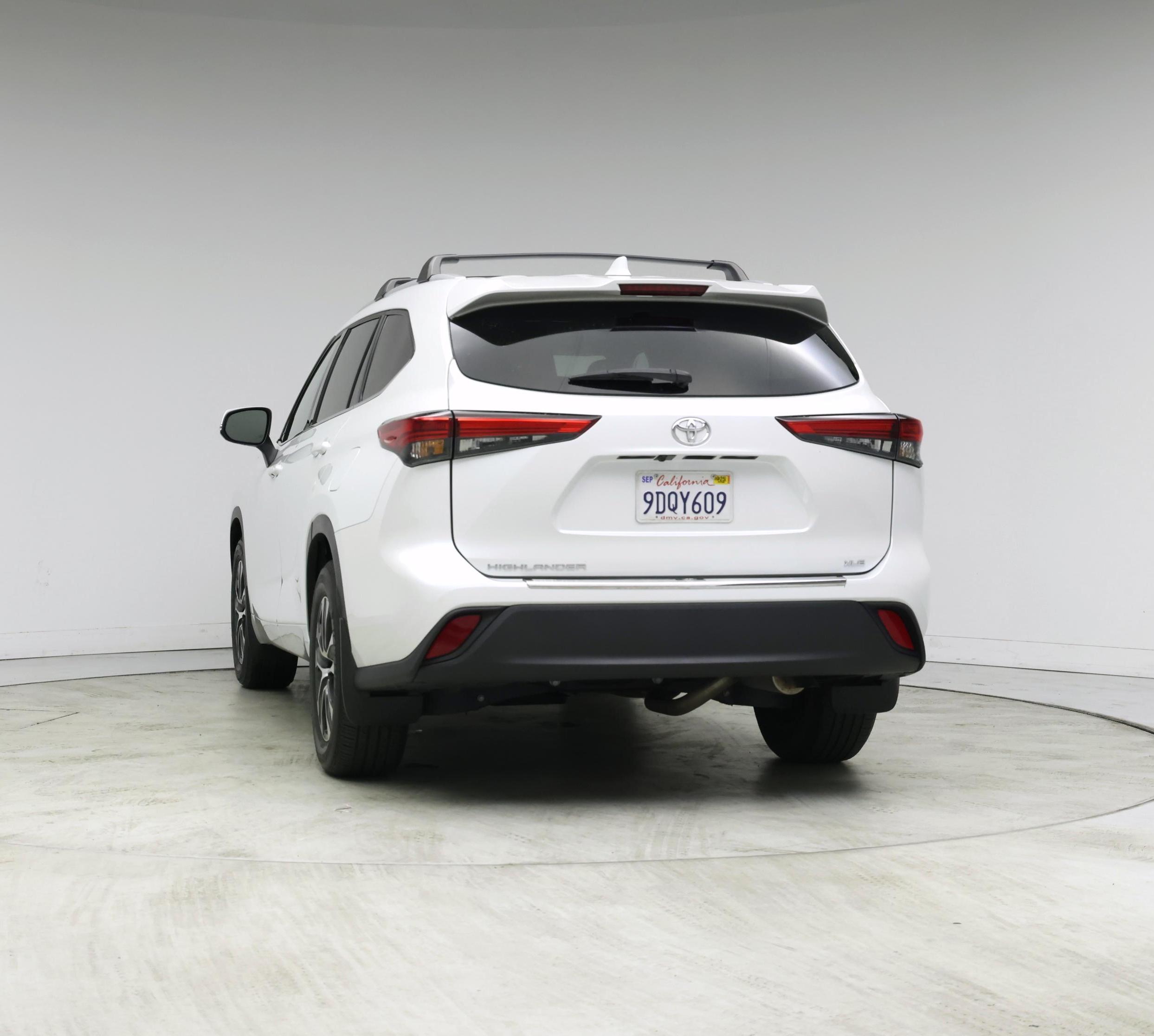 Thumbnail: 2022 Toyota Highlander - 6