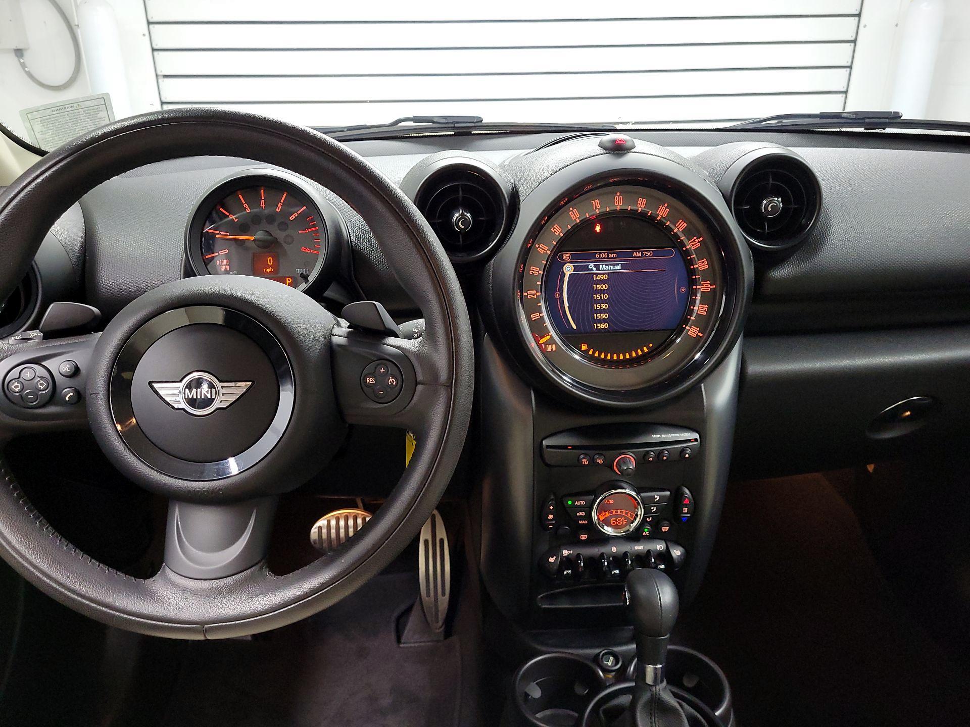 Thumbnail: 2016 MINI Cooper Countryman - 9