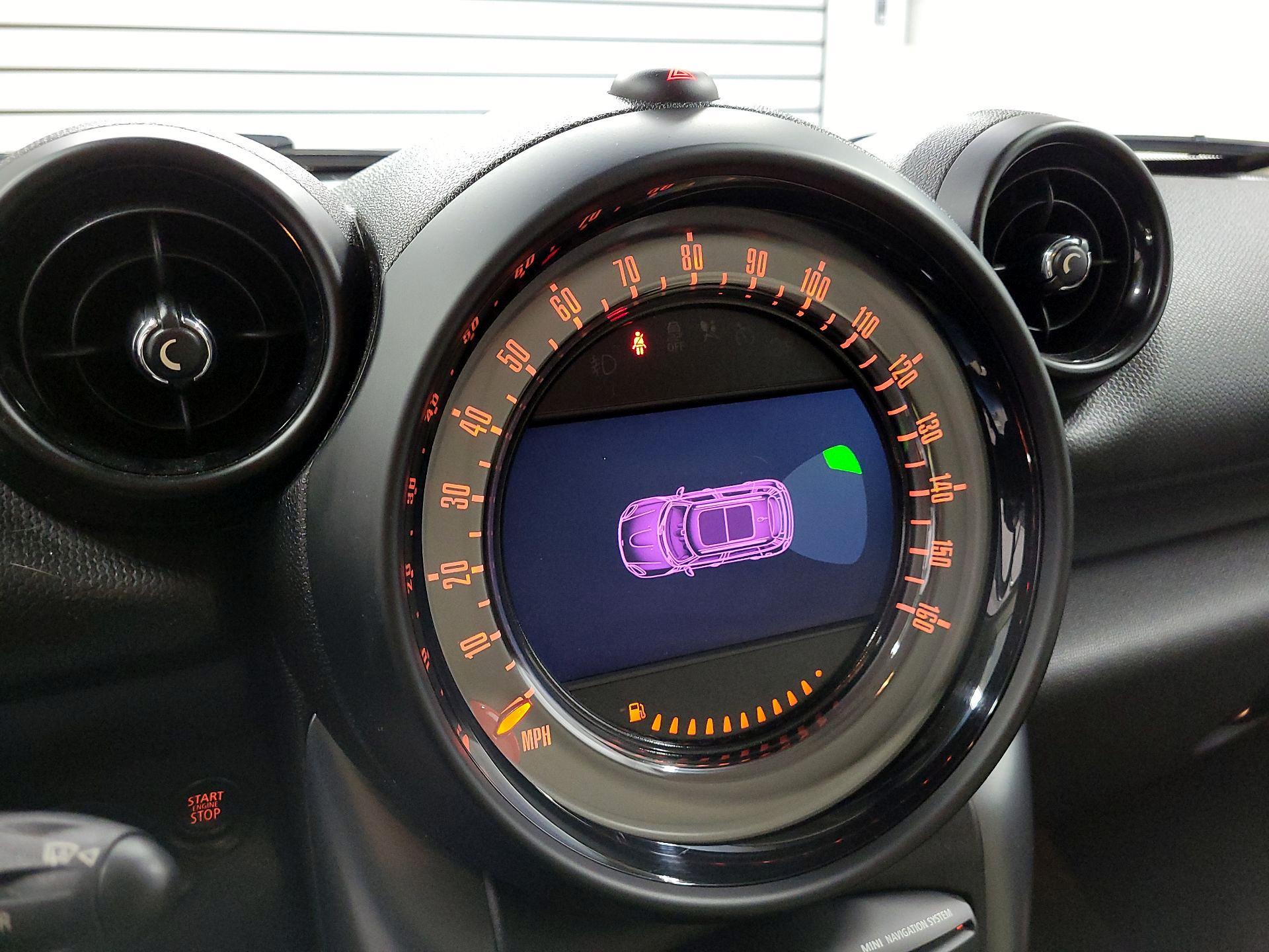Thumbnail: 2016 MINI Cooper Countryman - 13