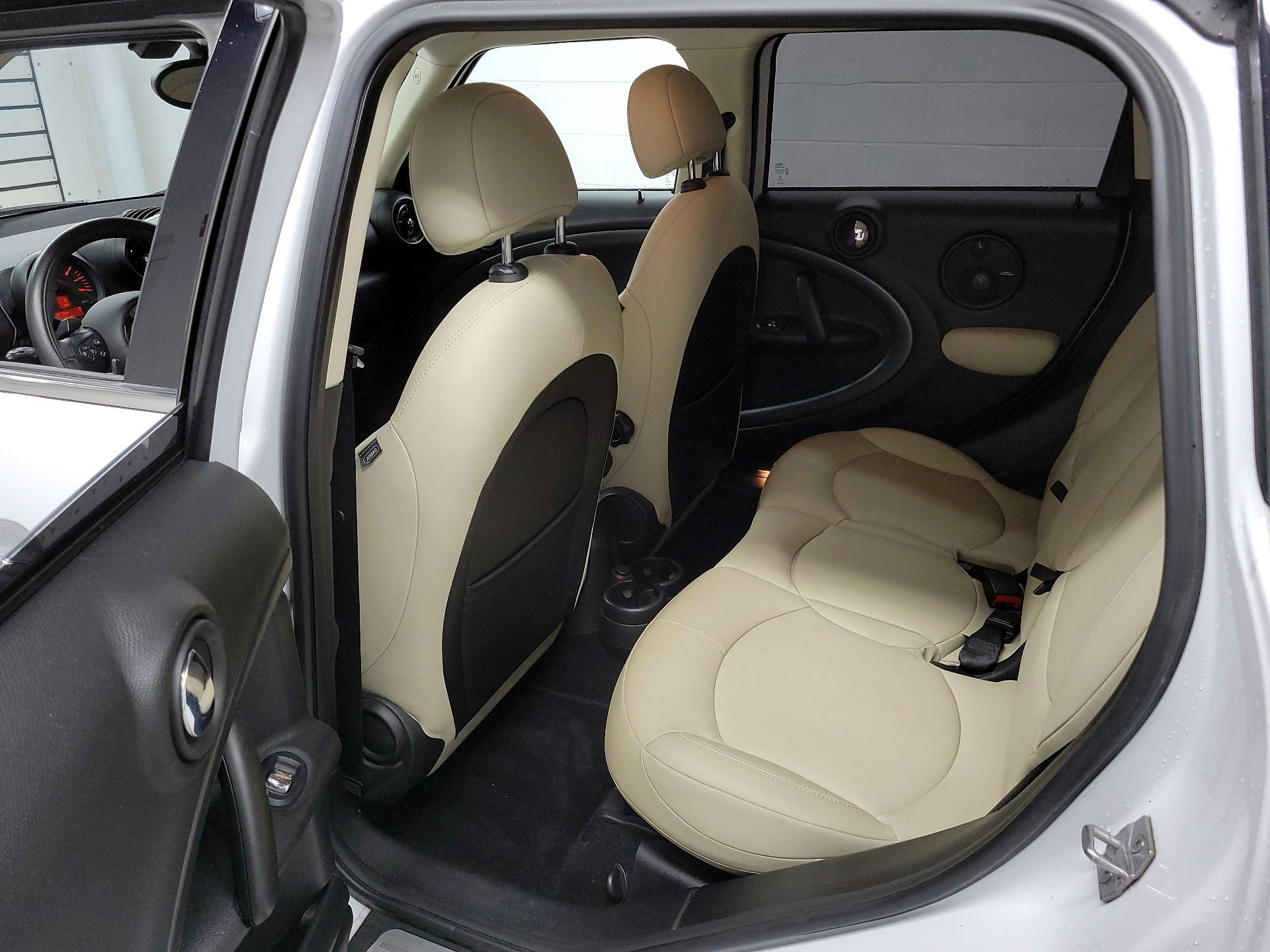 Thumbnail: 2016 MINI Cooper Countryman - 18