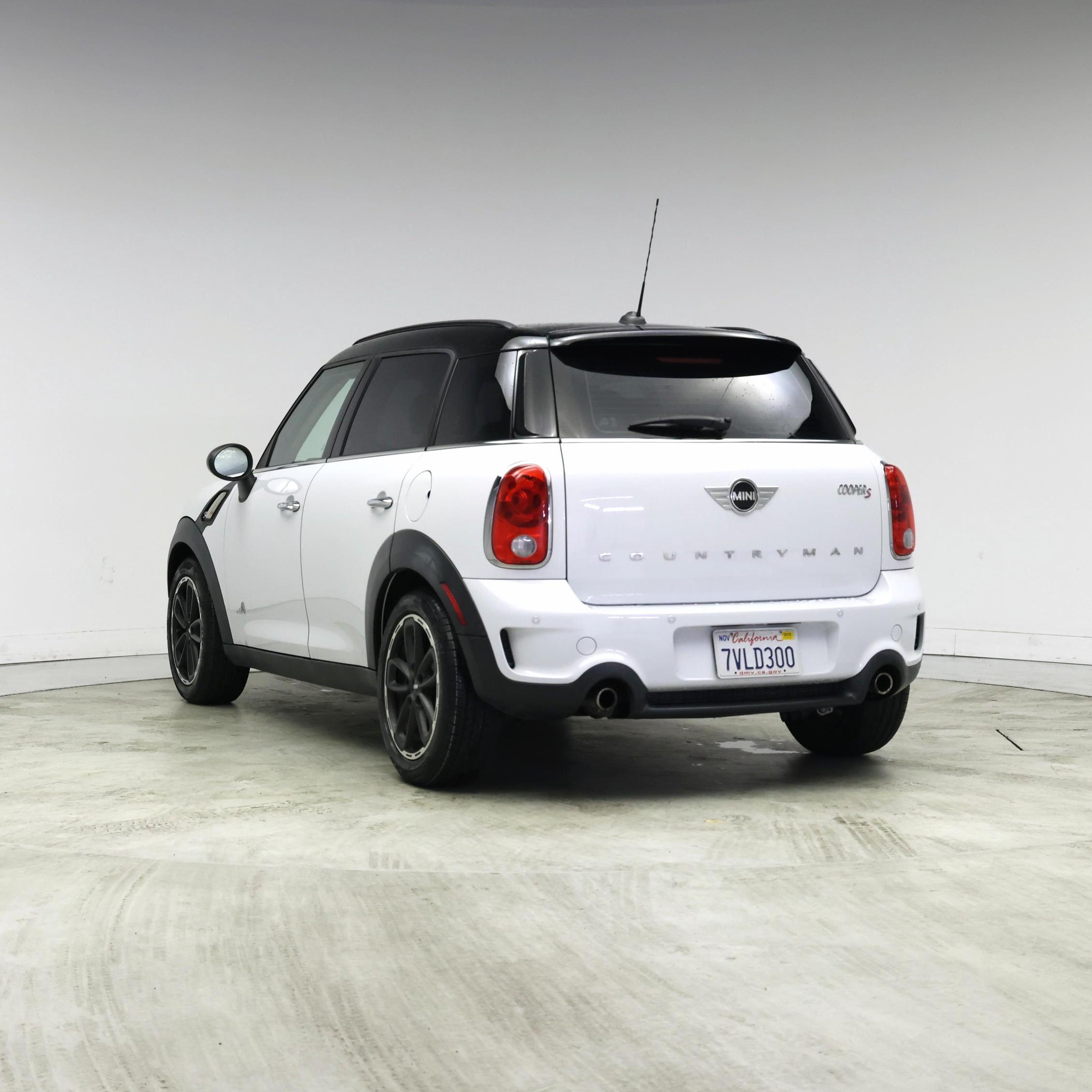 Thumbnail: 2016 MINI Cooper Countryman - 2