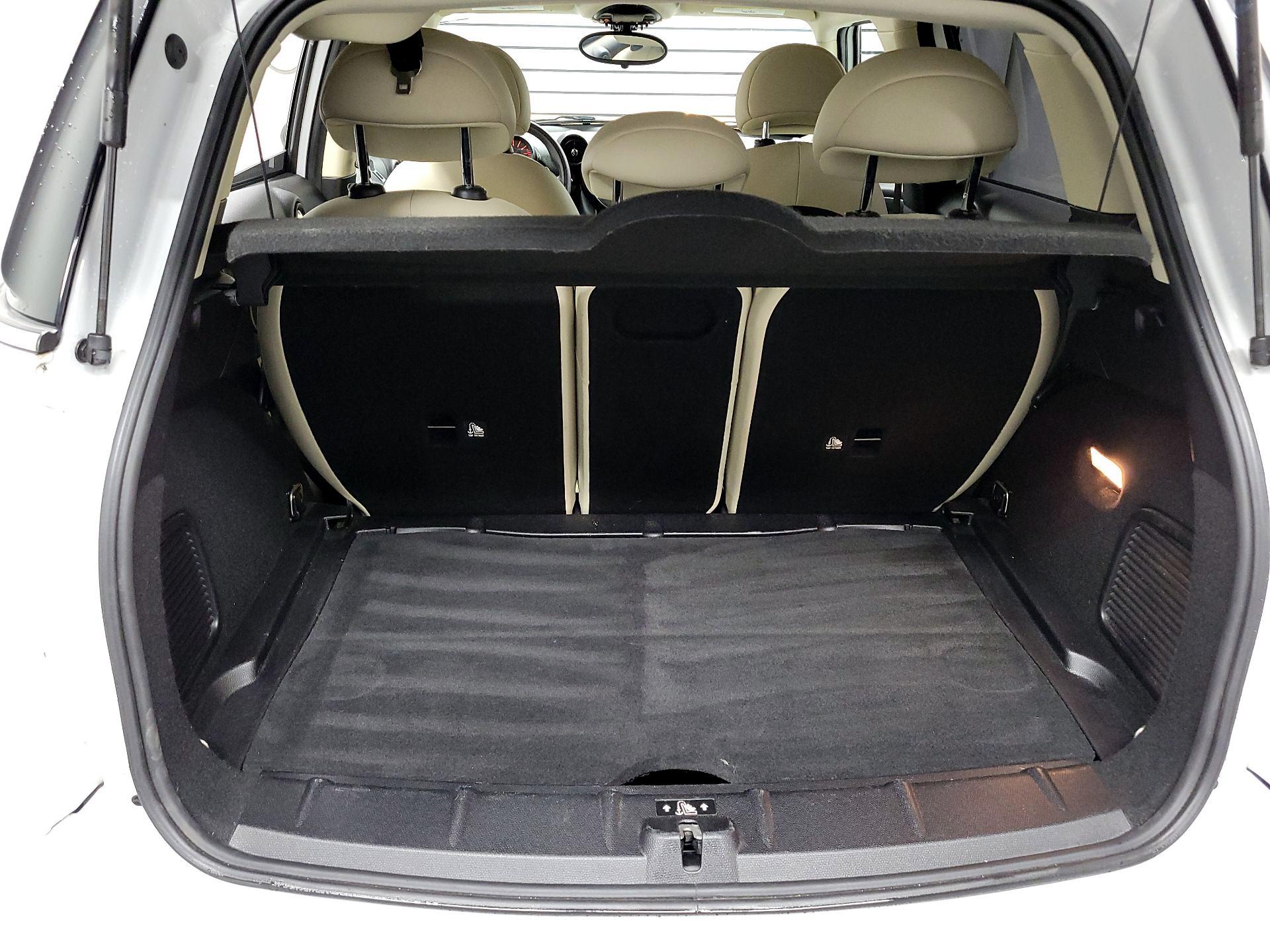 Thumbnail: 2016 MINI Cooper Countryman - 19