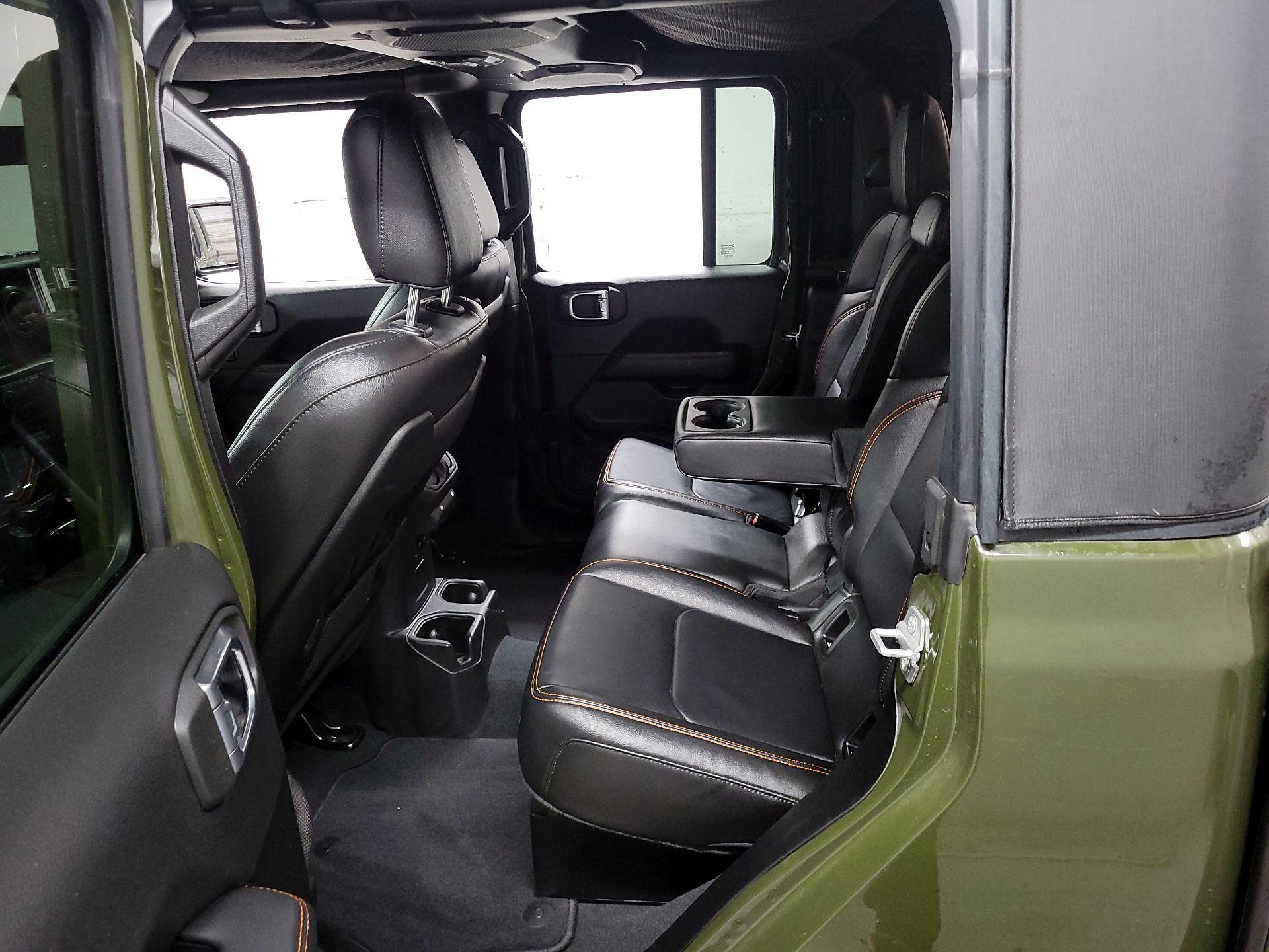 Thumbnail: 2022 Jeep Gladiator - 17