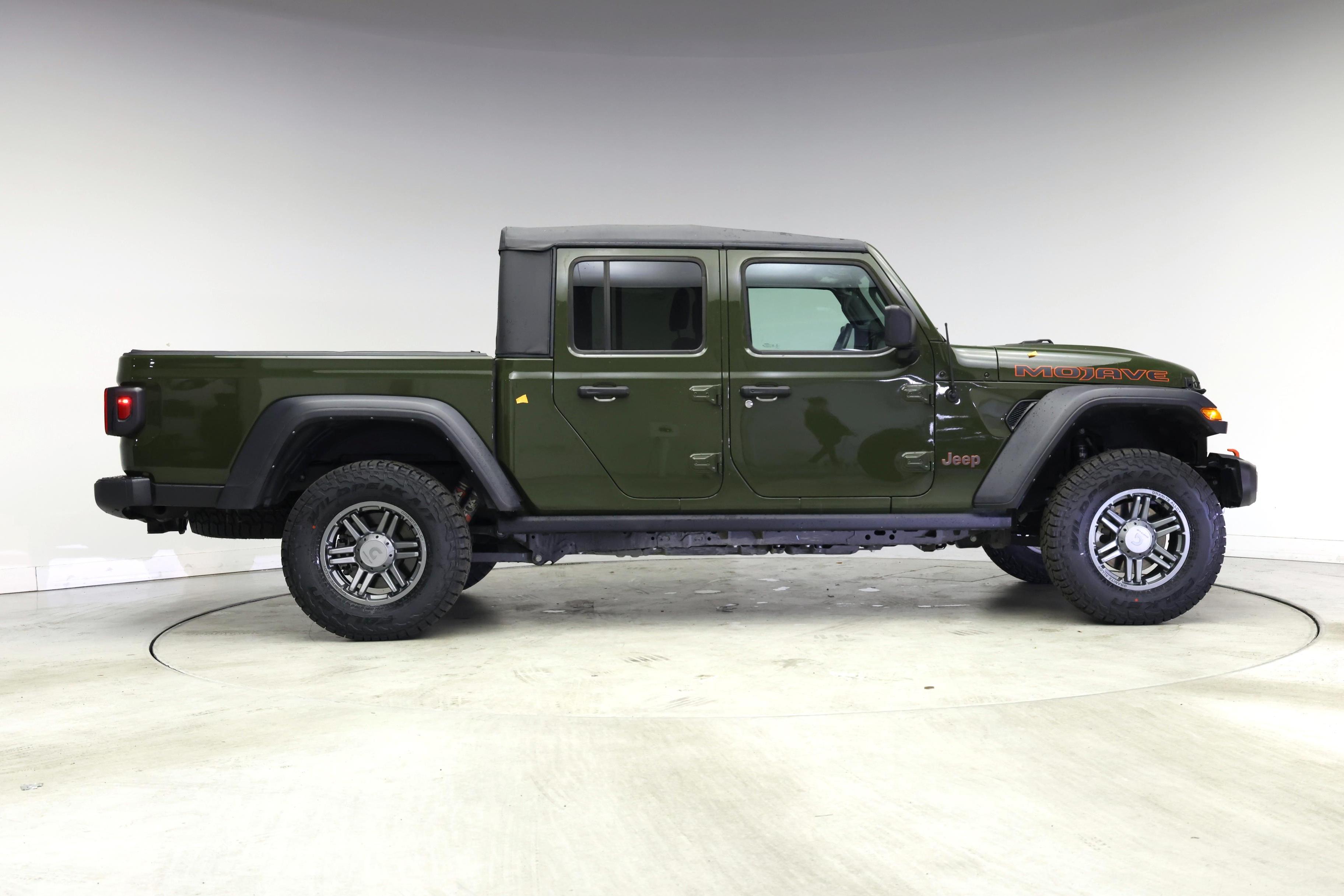 Thumbnail: 2022 Jeep Gladiator - 7
