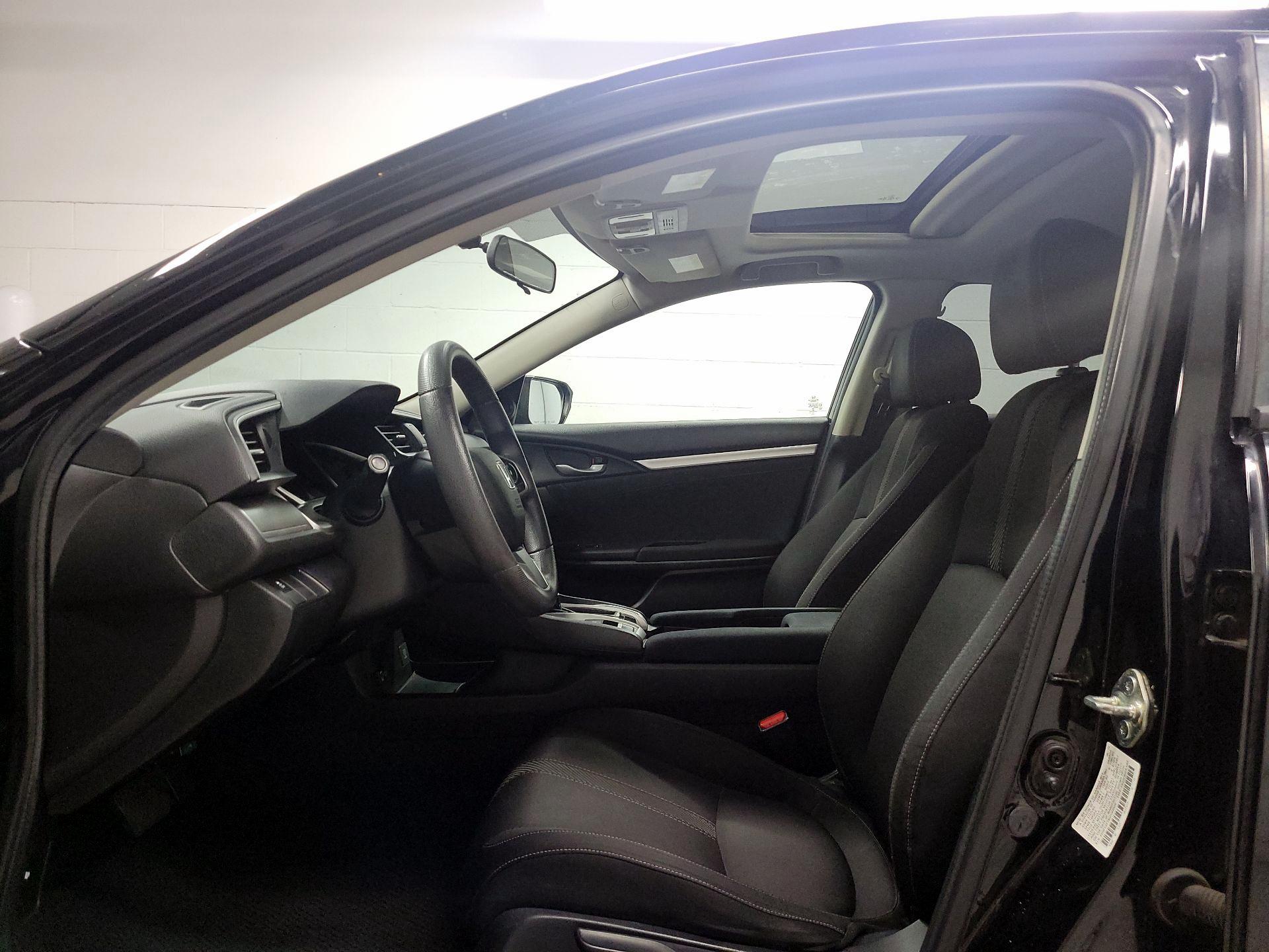 Thumbnail: 2016 Honda Civic - 17