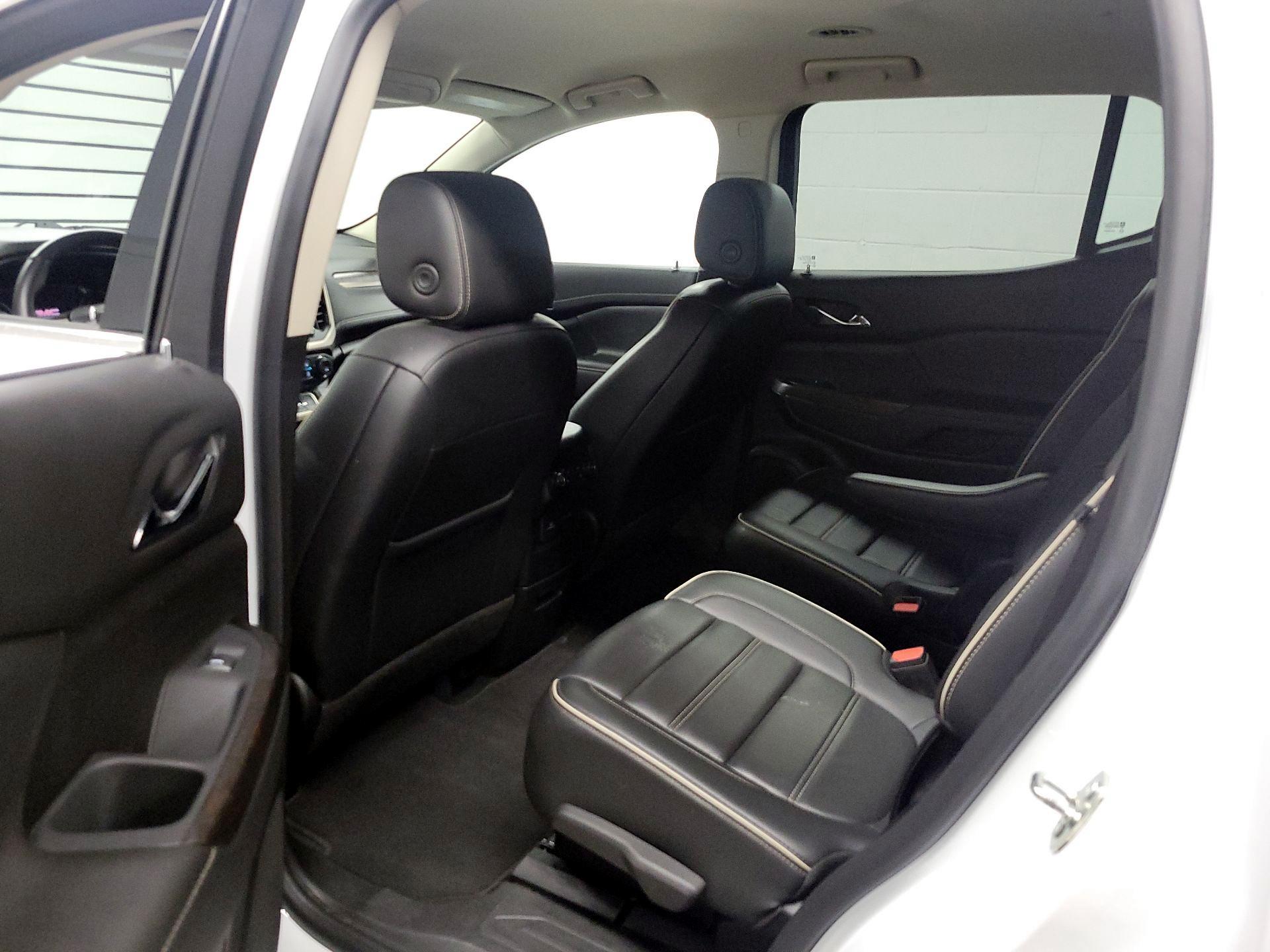 Thumbnail: 2023 GMC Acadia - 19