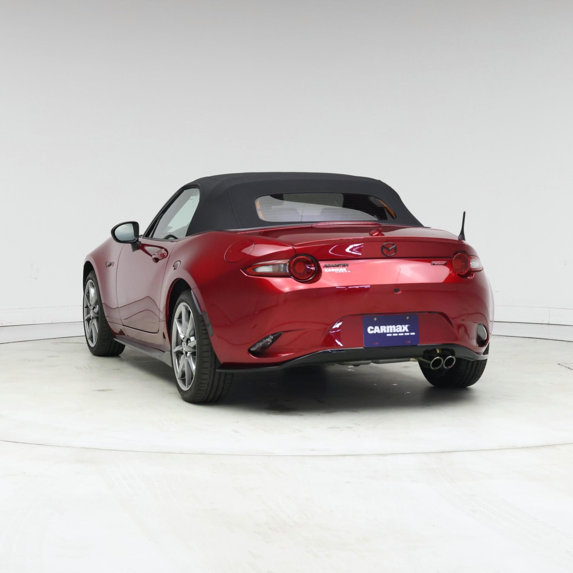 Thumbnail: 2022 Mazda MX-5 Miata - 2