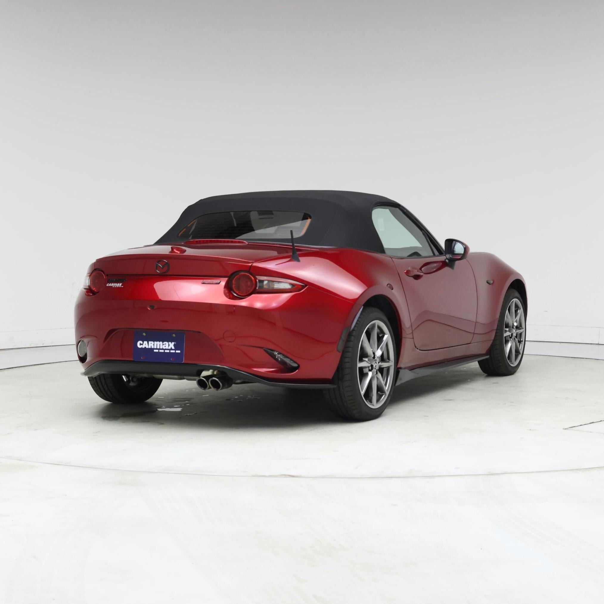 Thumbnail: 2022 Mazda MX-5 Miata - 8
