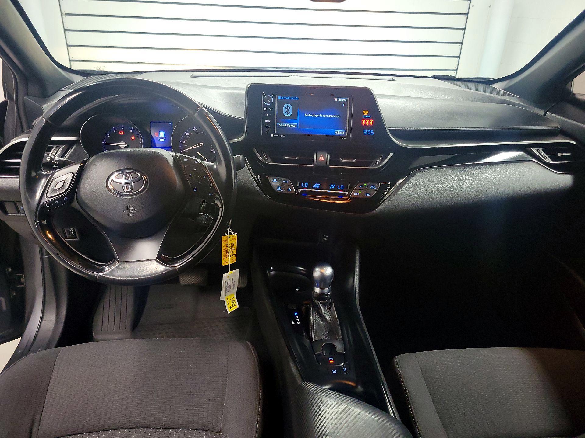 Thumbnail: 2018 Toyota C-HR - 9