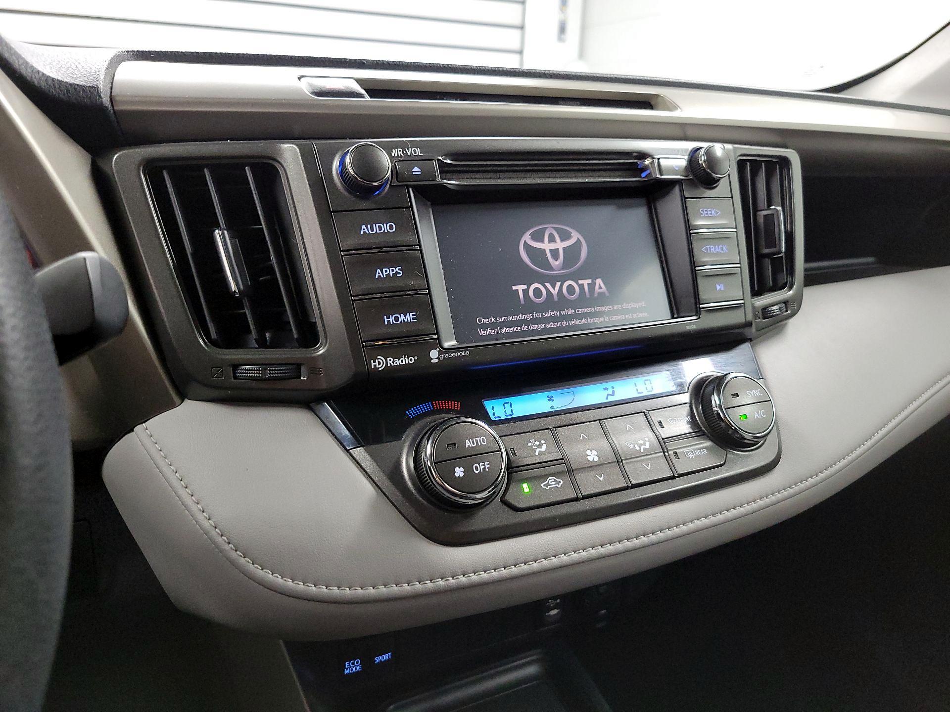 Thumbnail: 2015 Toyota RAV4 - 15