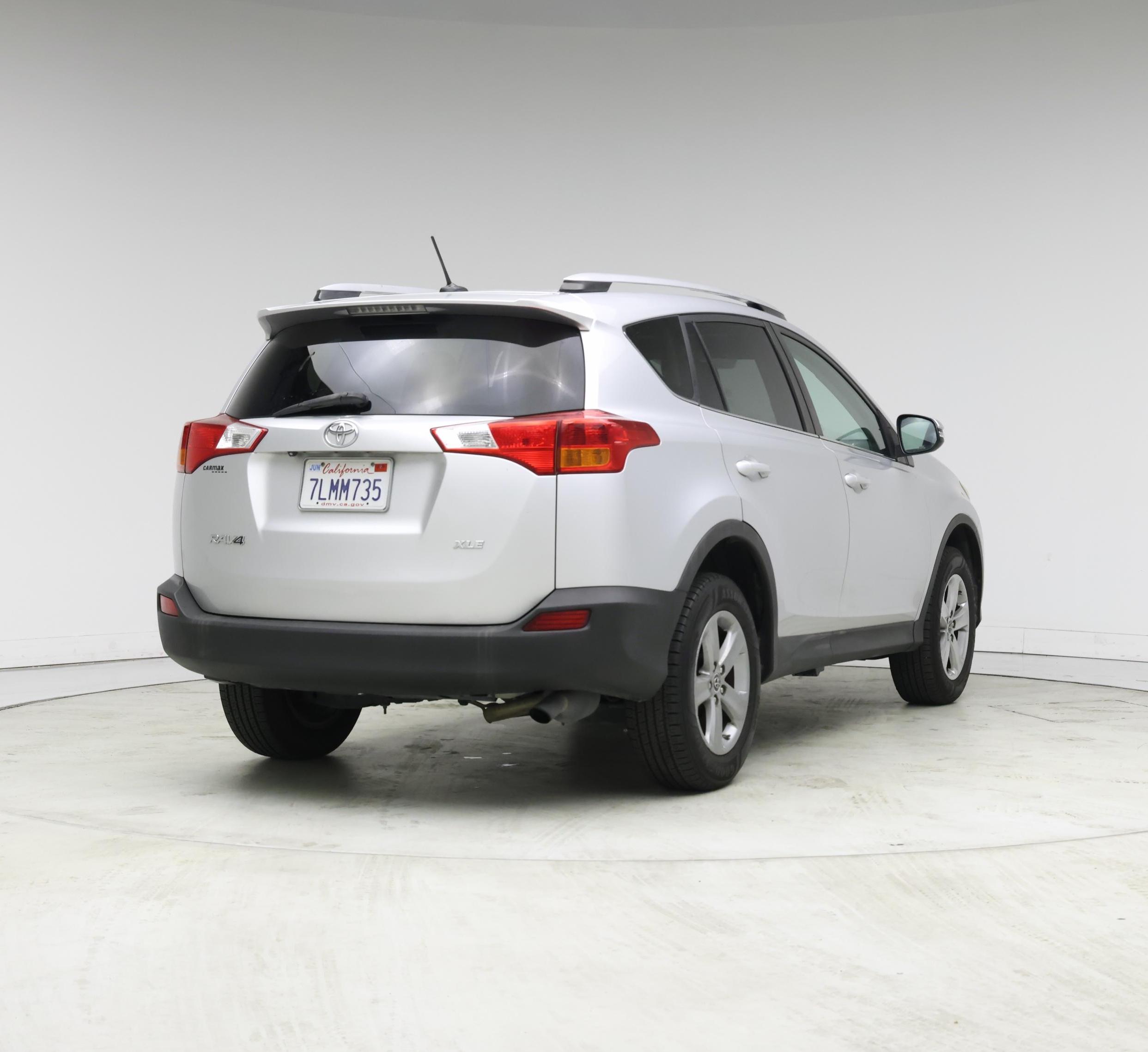 Thumbnail: 2015 Toyota RAV4 - 8
