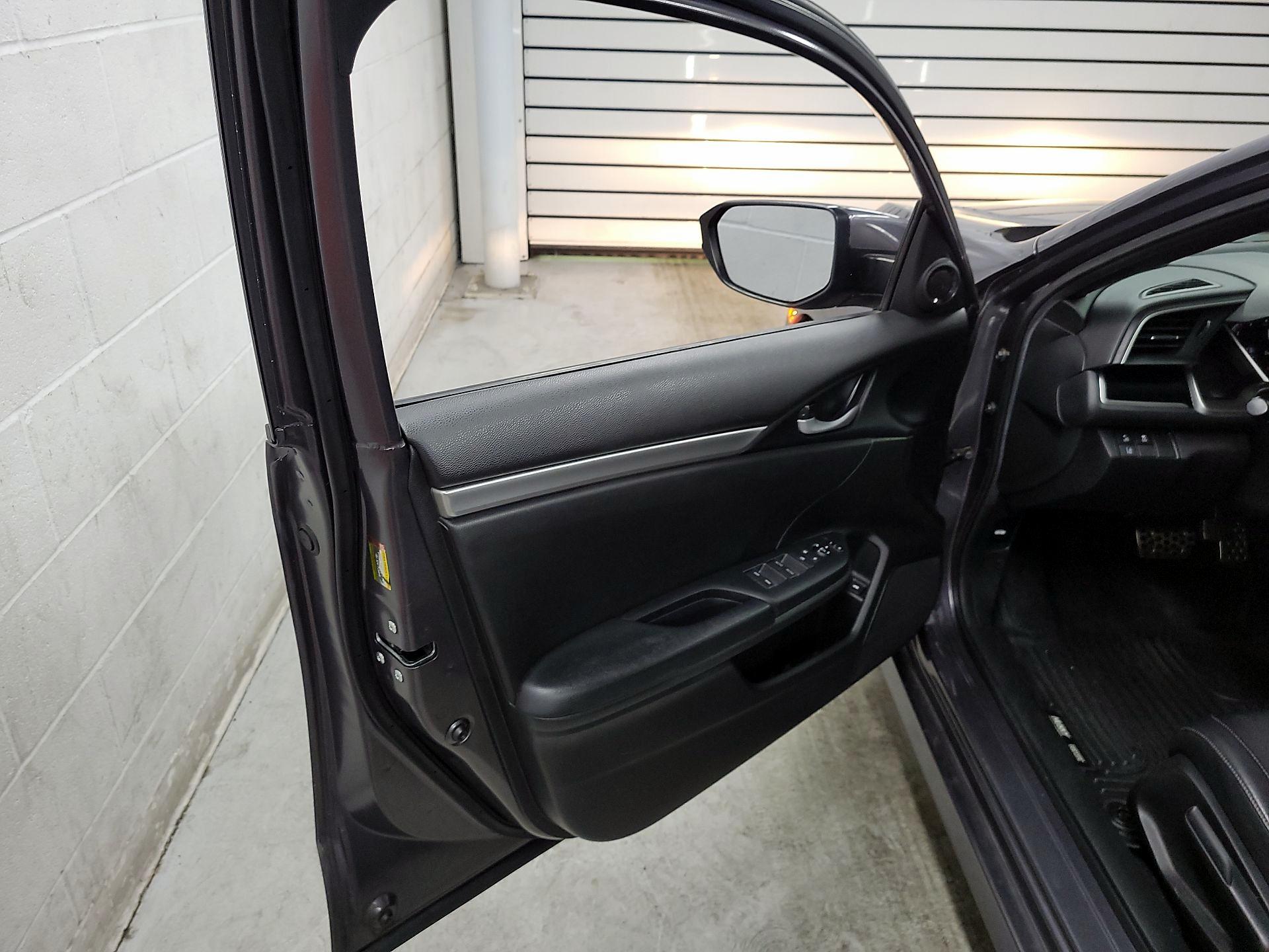 Thumbnail: 2019 Honda Civic - 12