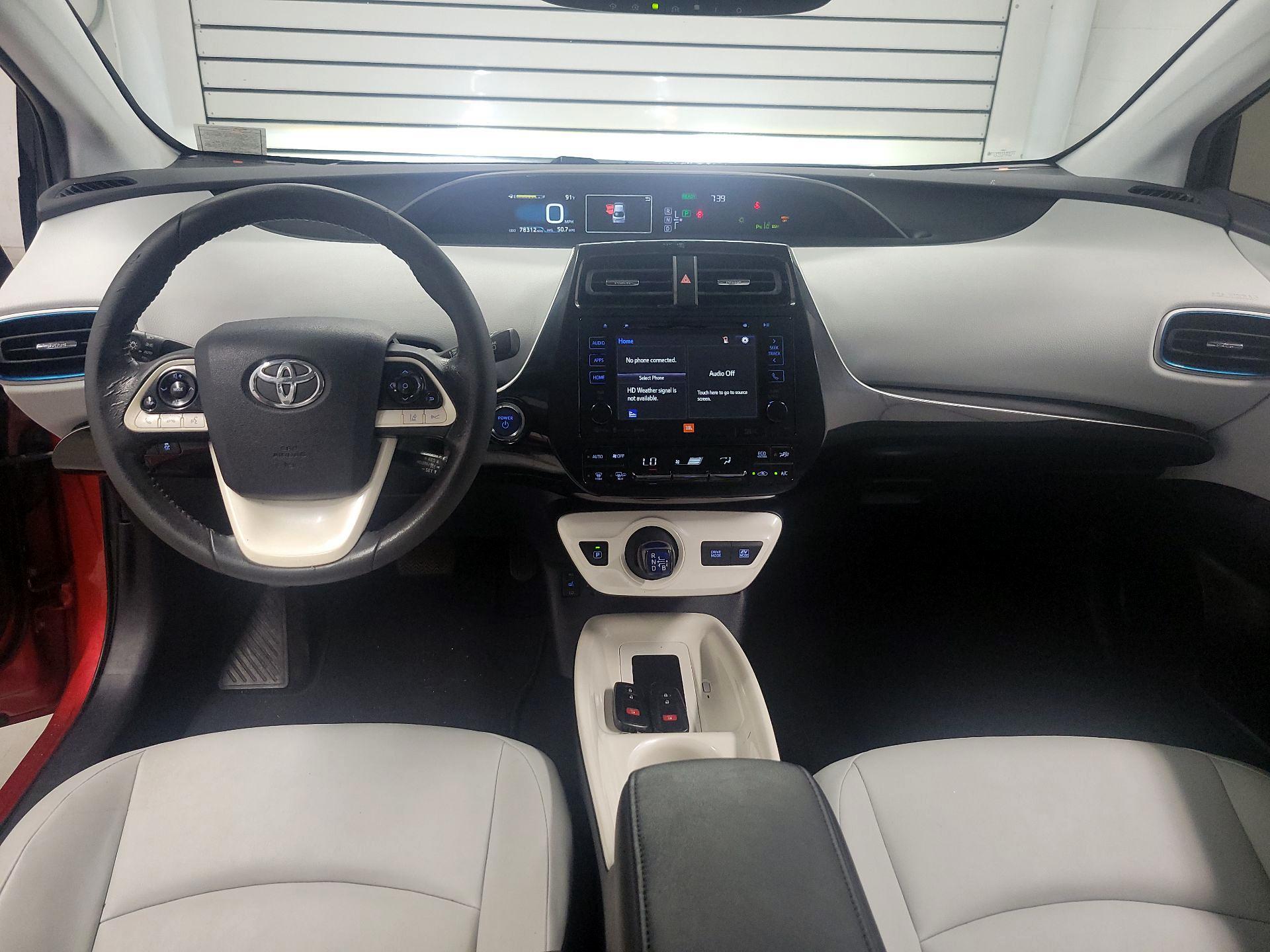 Thumbnail: 2016 Toyota Prius - 9