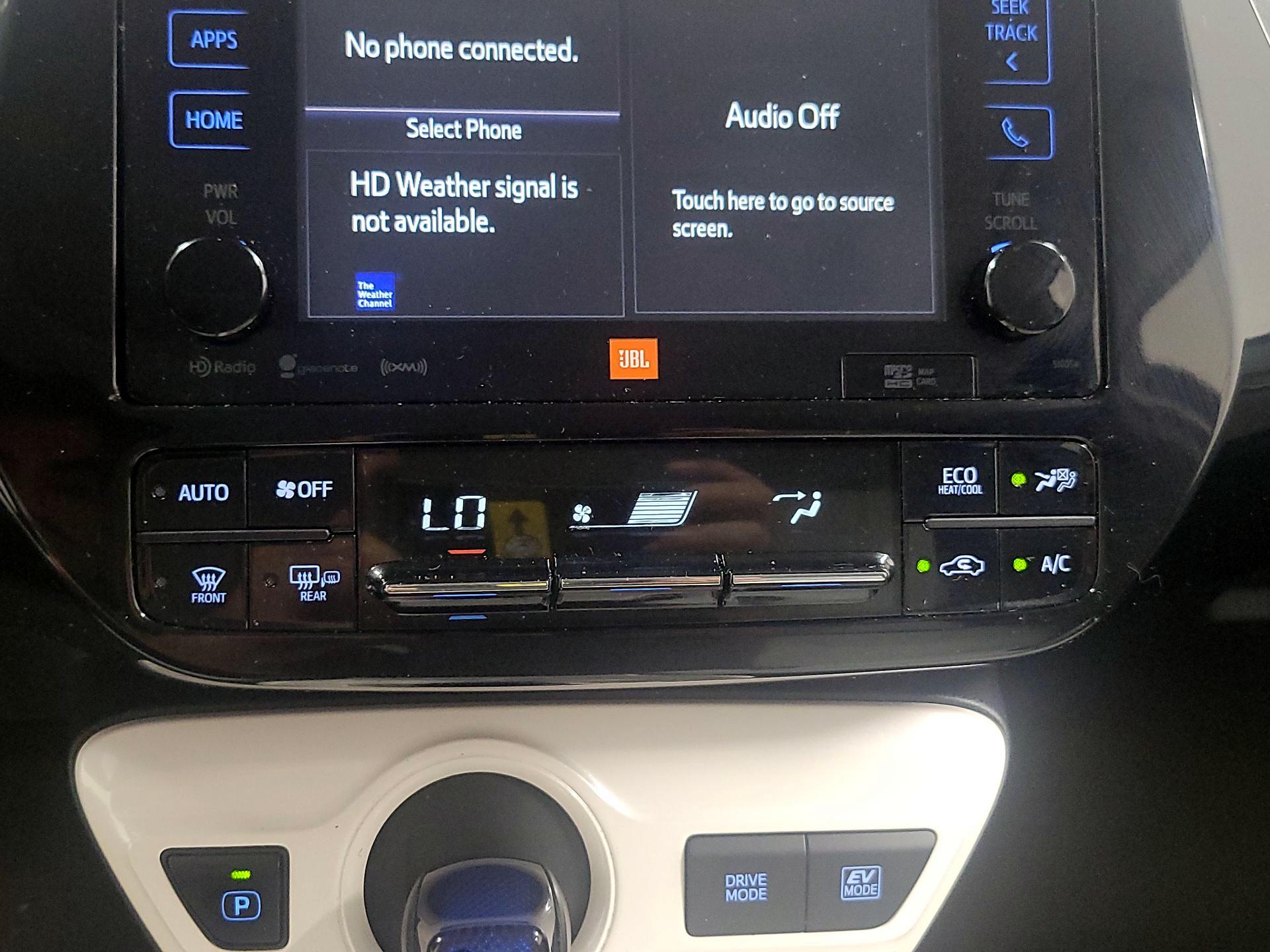 Thumbnail: 2016 Toyota Prius - 15