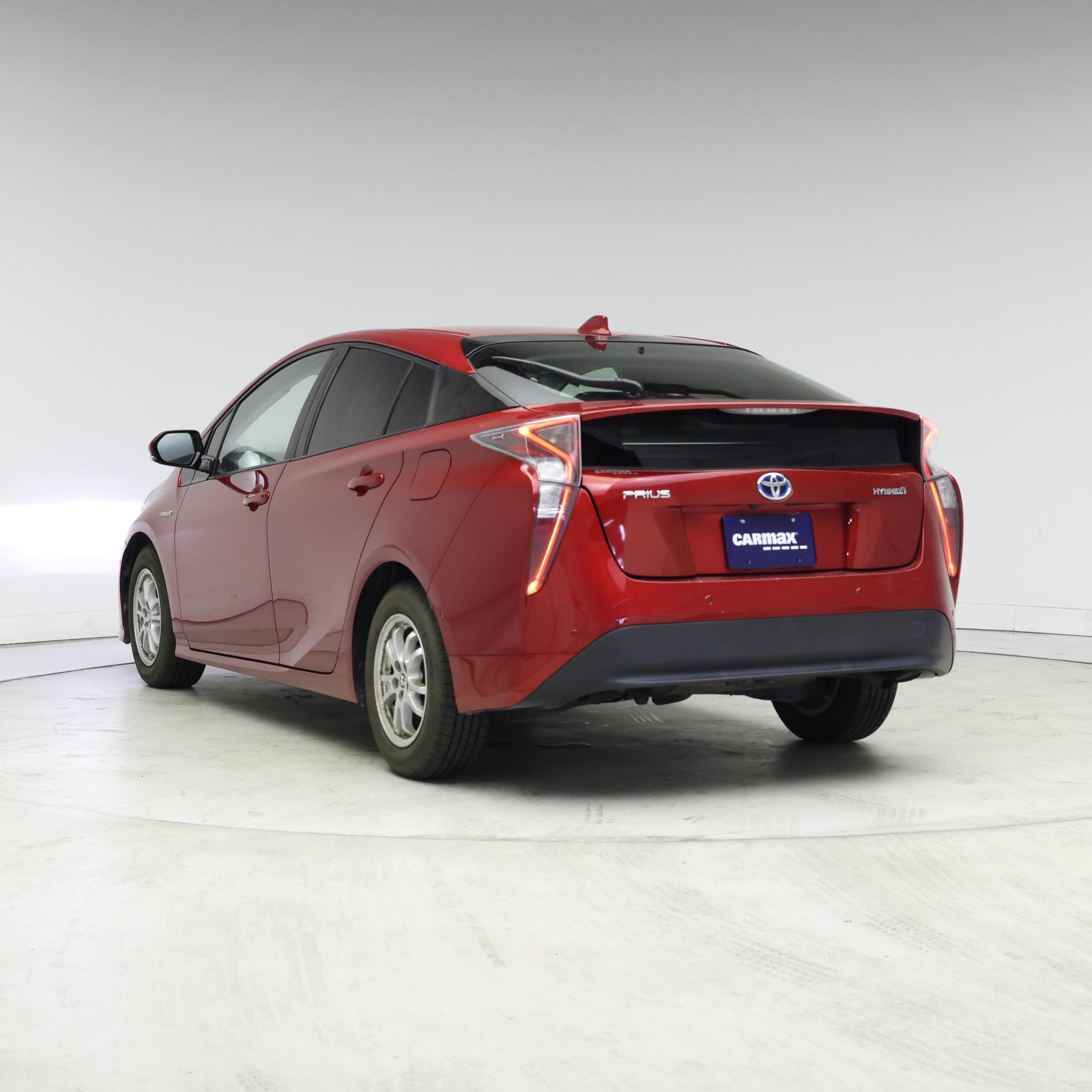 Thumbnail: 2016 Toyota Prius - 2