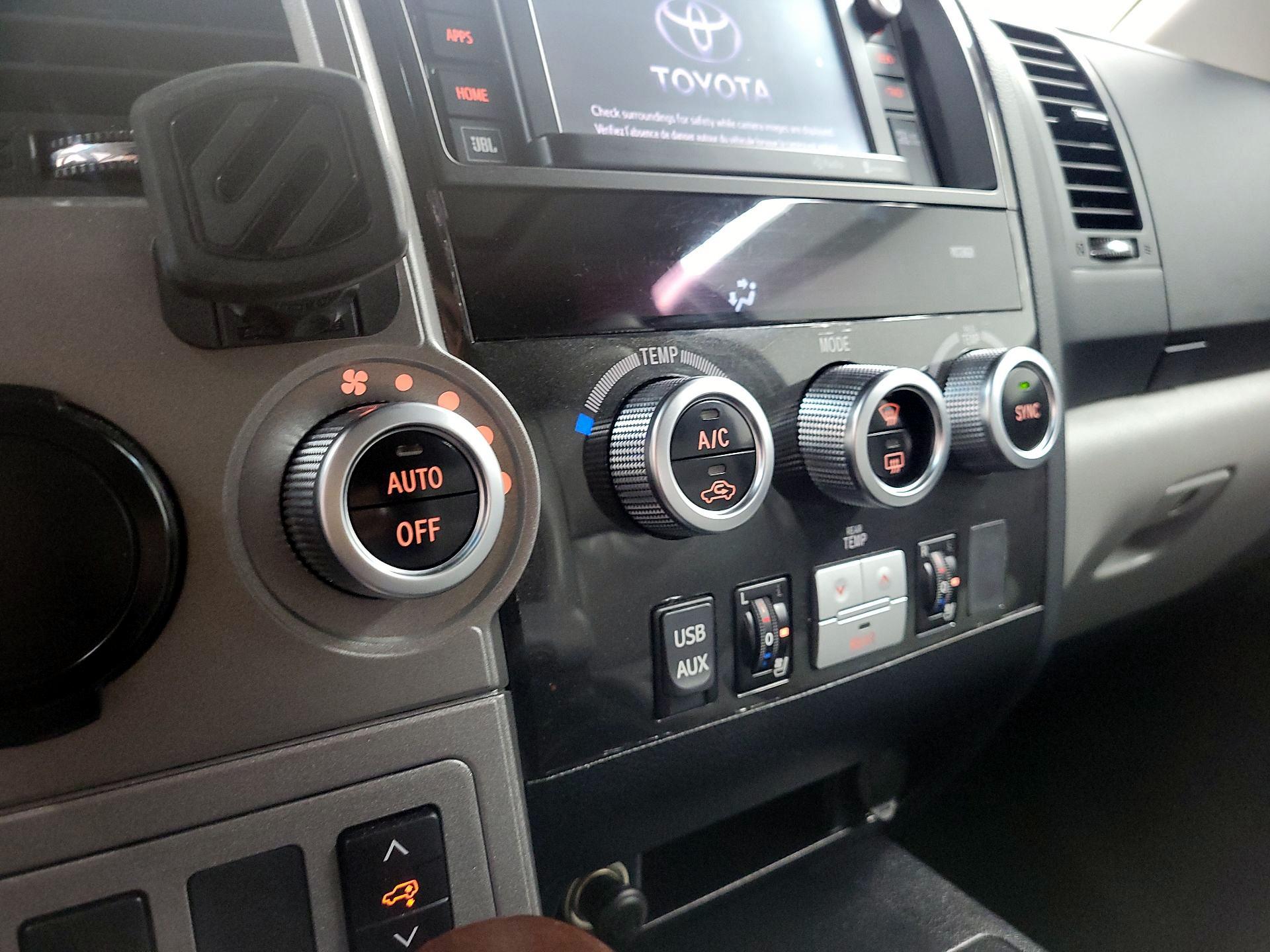 Thumbnail: 2014 Toyota Sequoia - 16