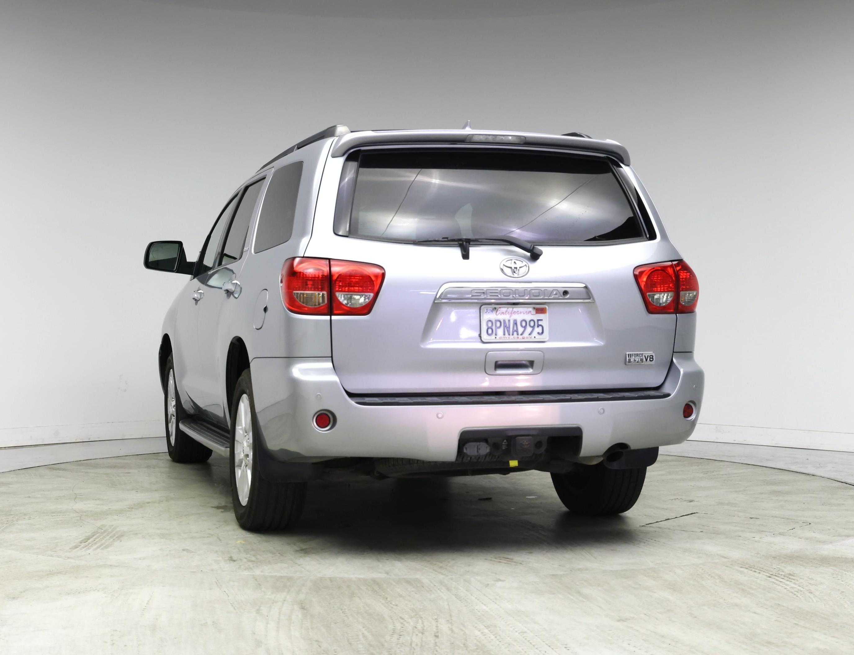 Thumbnail: 2014 Toyota Sequoia - 6