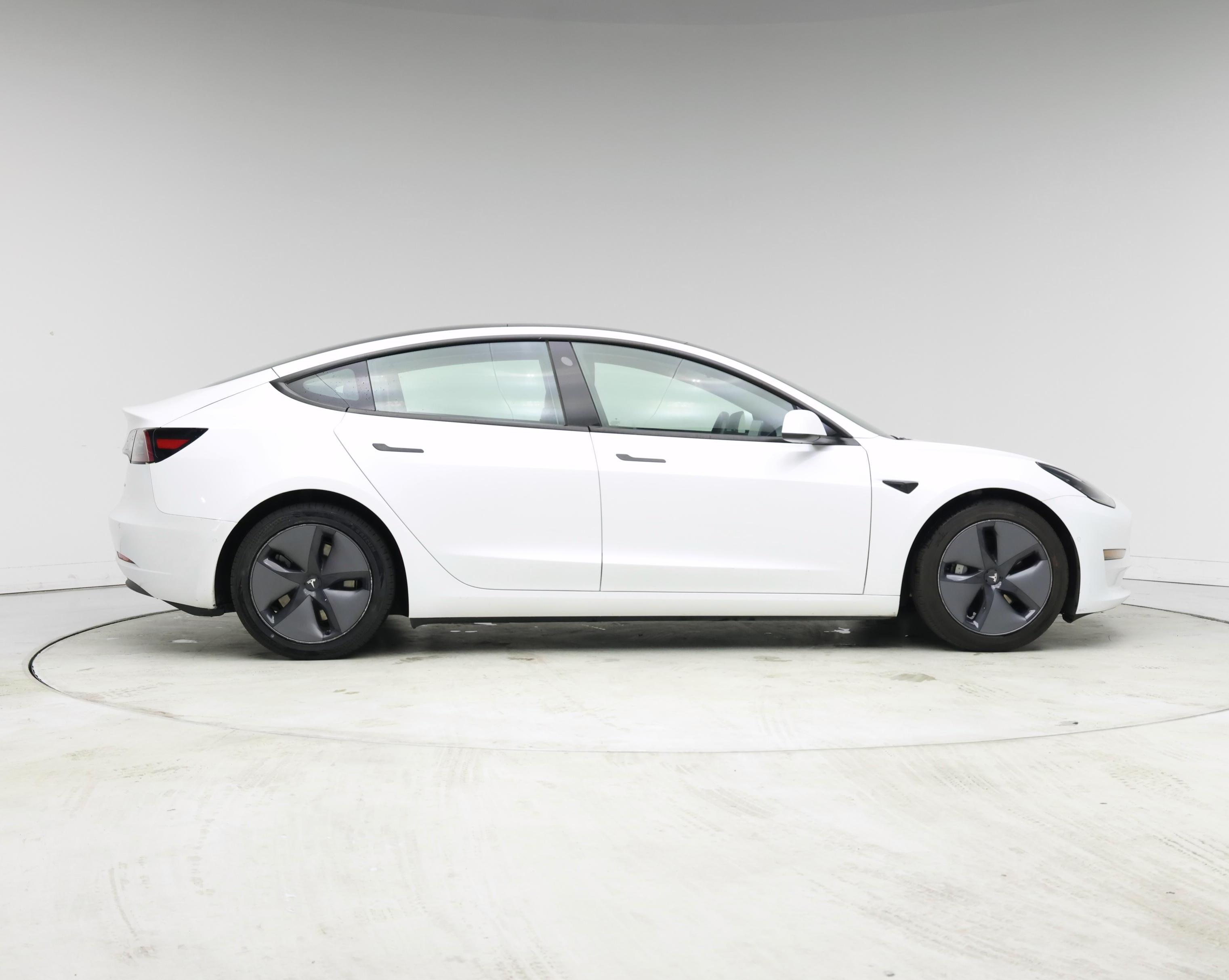 Thumbnail: 2021 Tesla Model 3 - 7