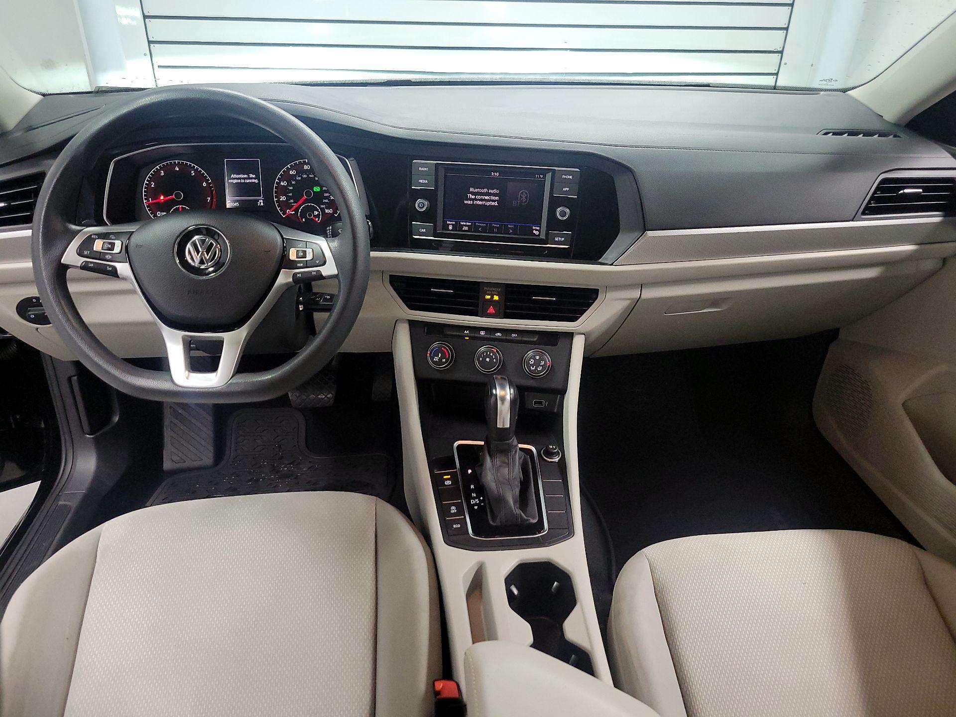Thumbnail: 2019 Volkswagen Jetta - 9