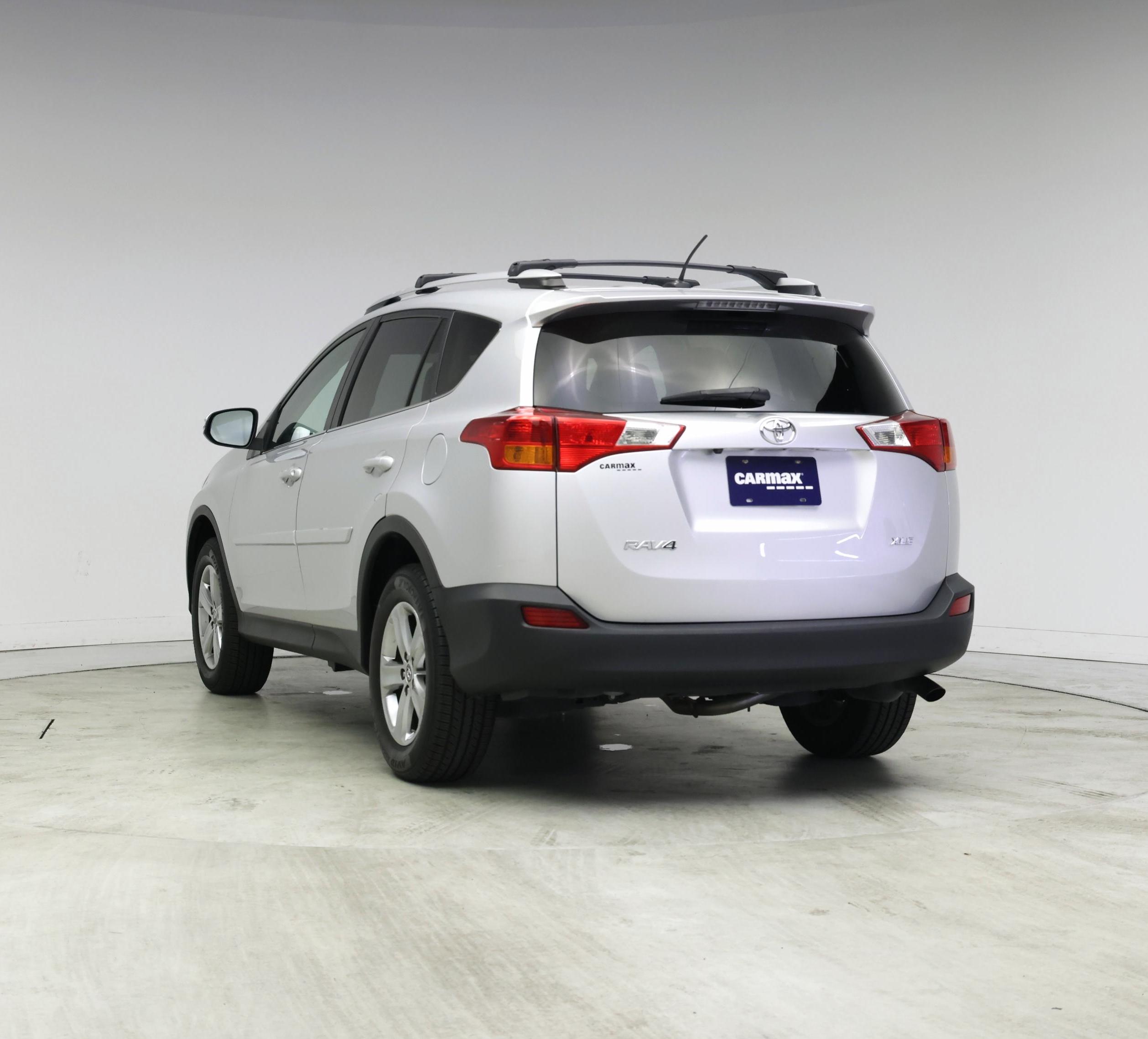 Thumbnail: 2015 Toyota RAV4 - 2