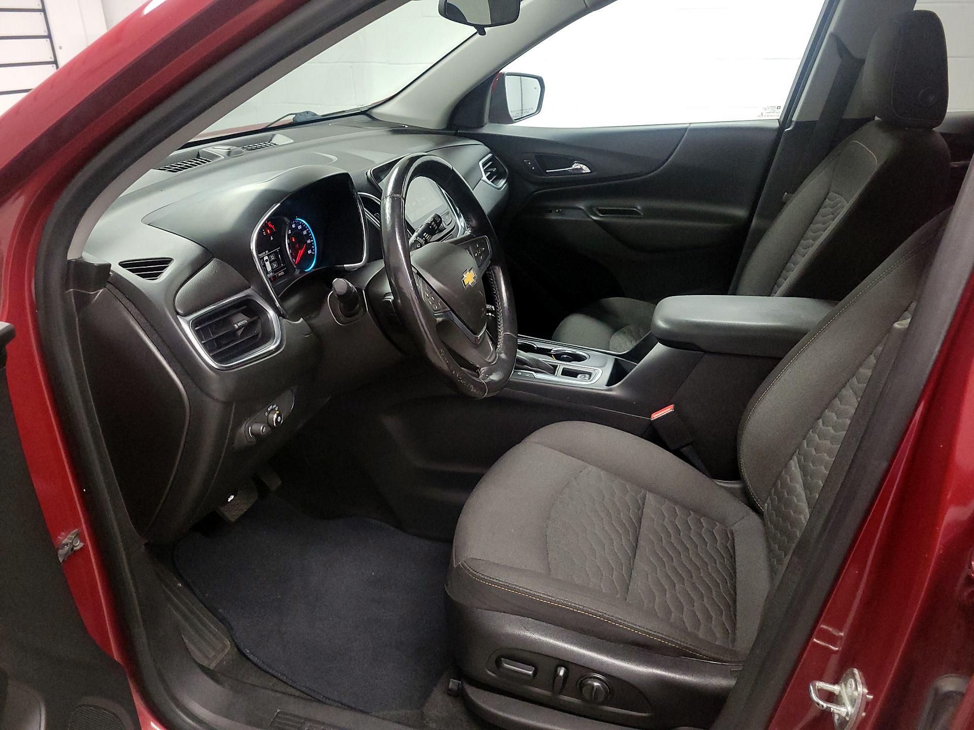 Thumbnail: 2018 Chevrolet Equinox - 11