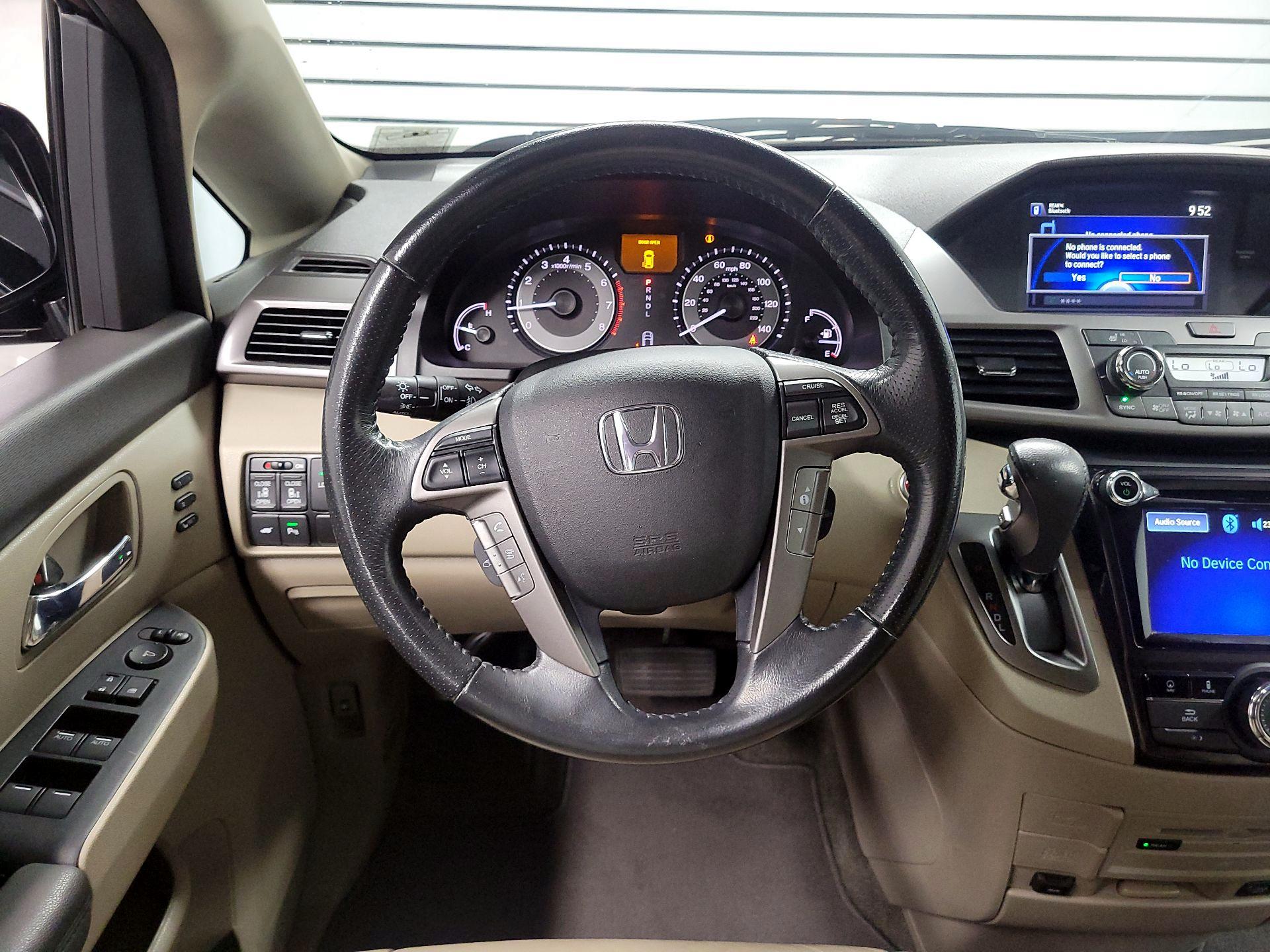 Thumbnail: 2016 Honda Odyssey - 10