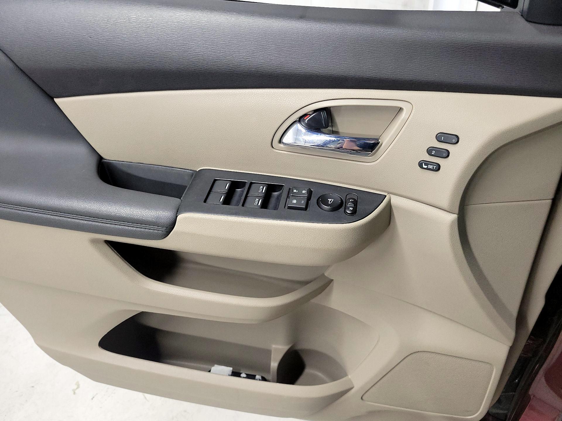 Thumbnail: 2016 Honda Odyssey - 12